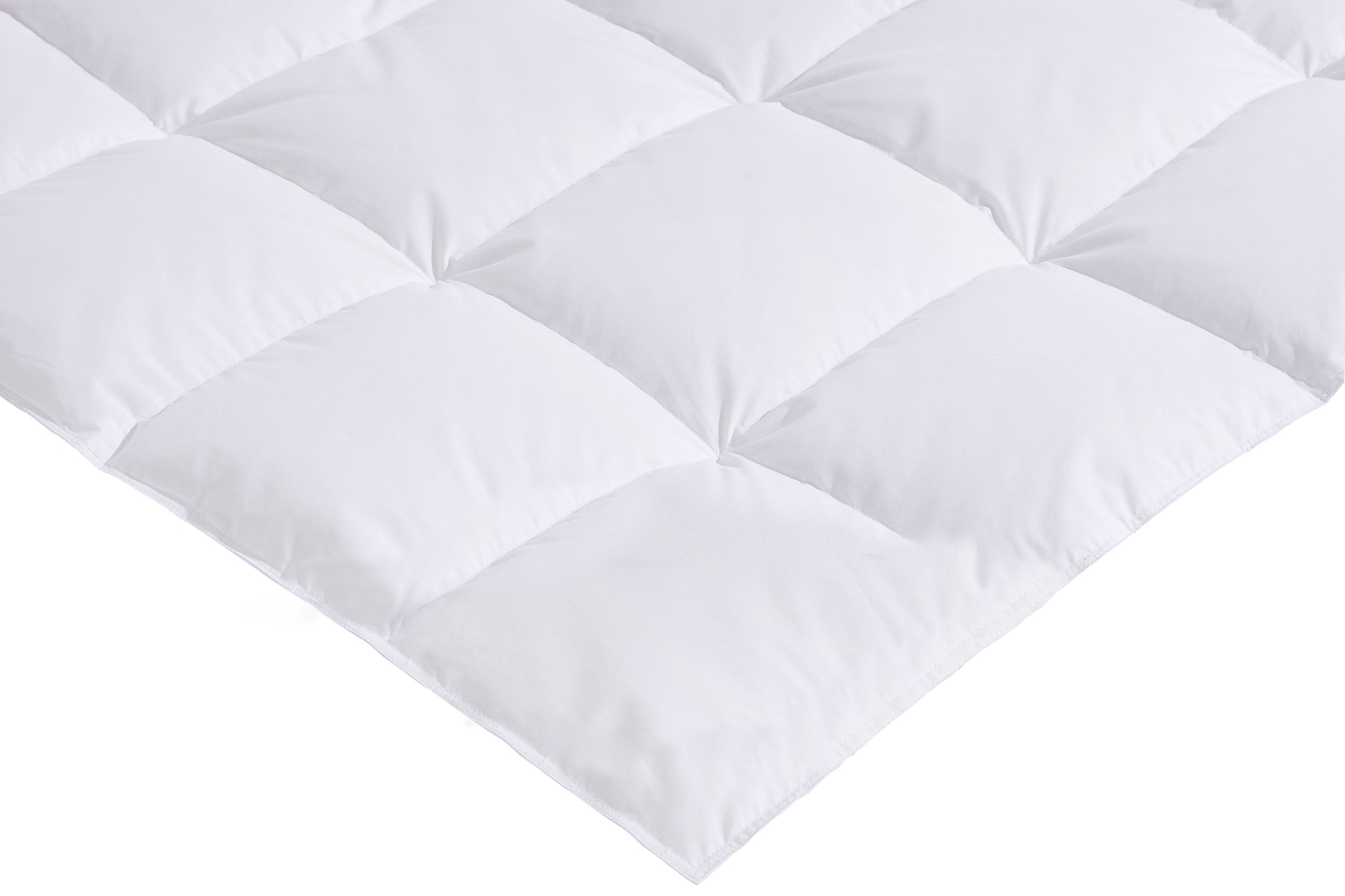 Älgdröm Daunenbettdecke »Loftet, Bettdecke 135x200, 155x220 cm und weitere Grössen«, leicht, Füllung 90% Daunen, 10% Federn, Bezug 100% Baumwolle, (1 St.), Bettdecken, Sommer, Winter, Decke ist Made in Green zertifiziert
