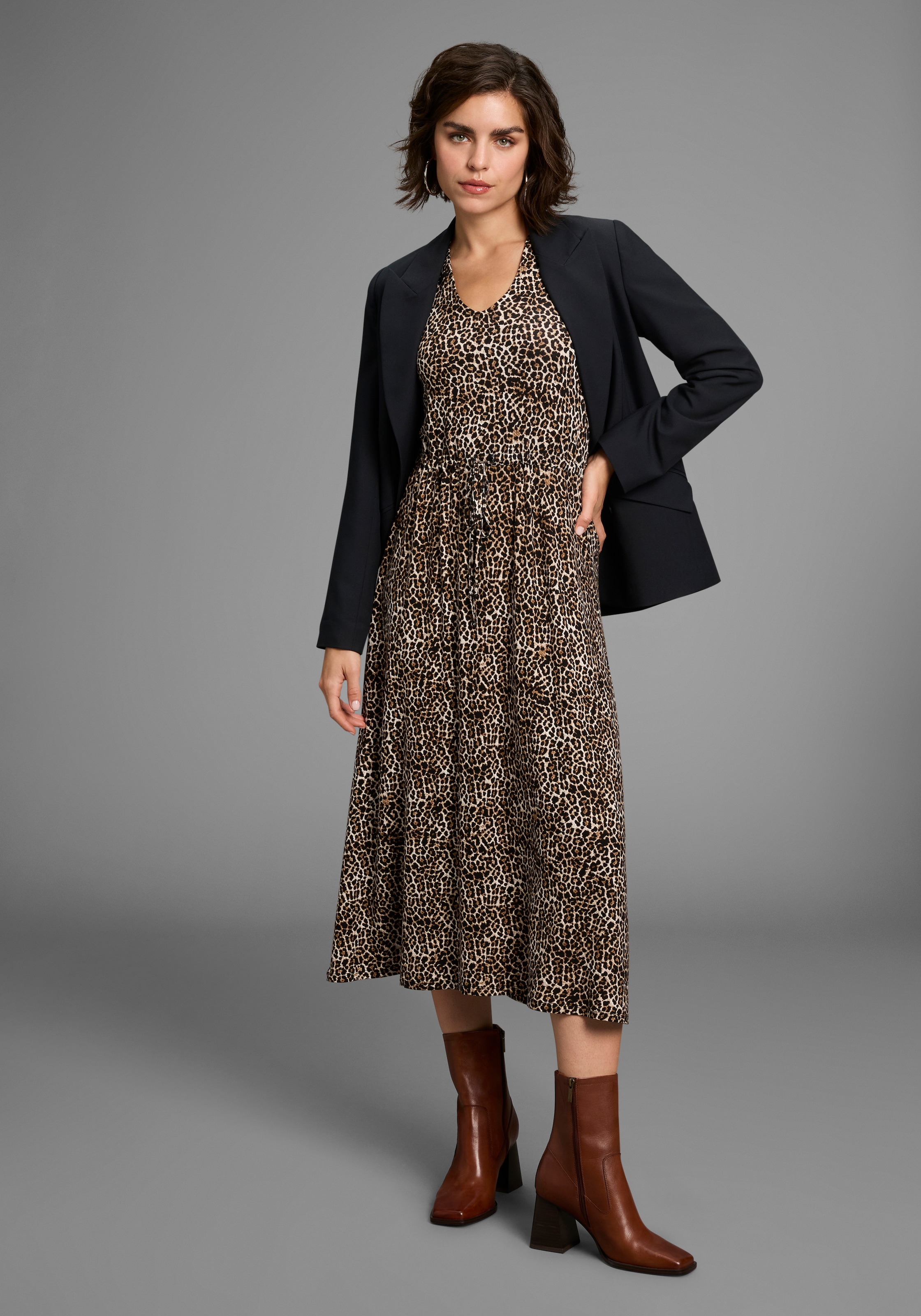 Laura Scott Midikleid, im Leoparden-Print aus Single Jersey - NEUE KOLLEKTION