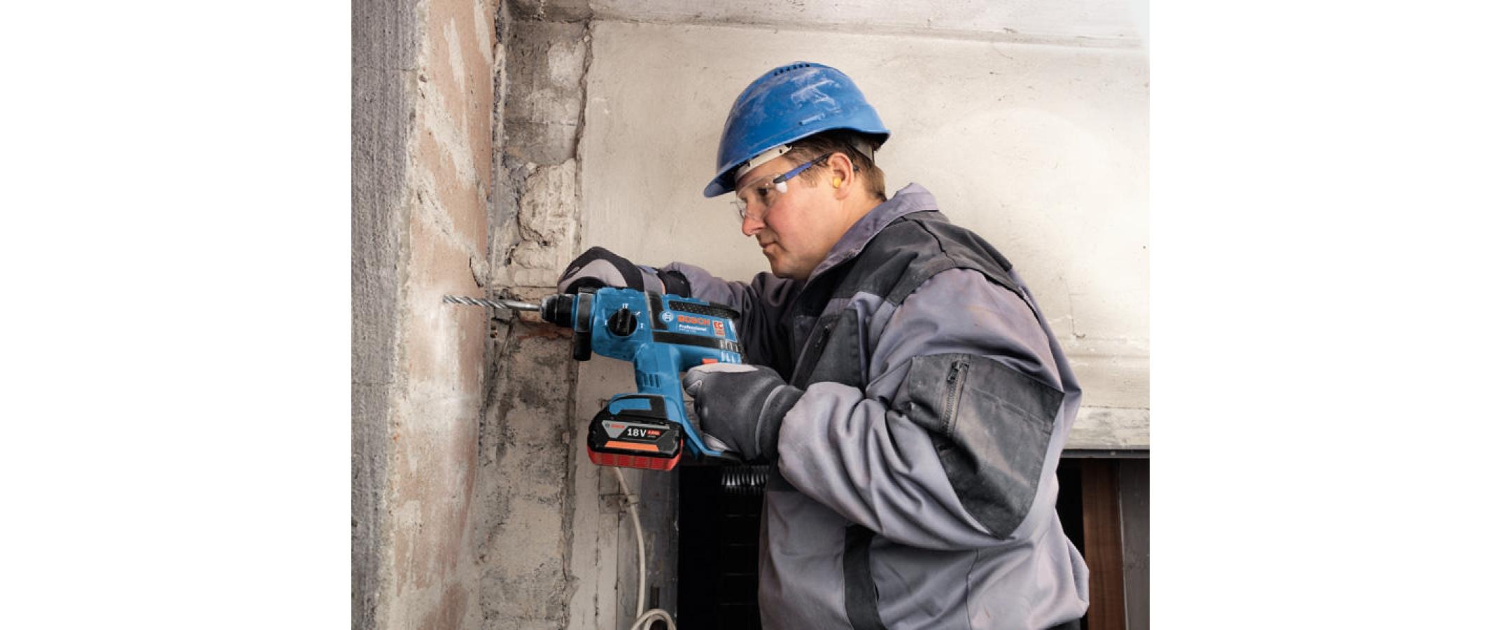 Bosch Professional Akku-Bohrhammer »GBH 18V-EC Solo«