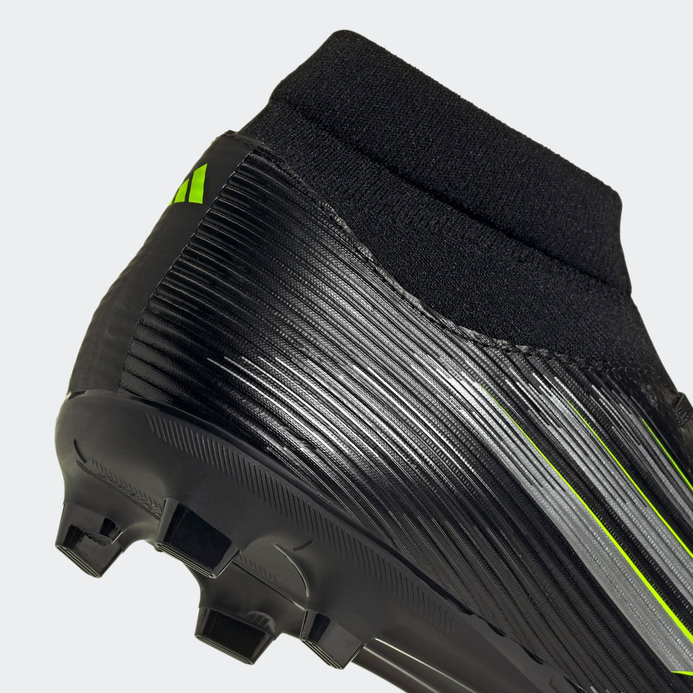 adidas Performance Fussballschuh »F50 LEAGUE MITTELHARTE/HART- UND ASCHENPLÄTZE E«, geeignet für Rasen- und Kunstrasenplätze