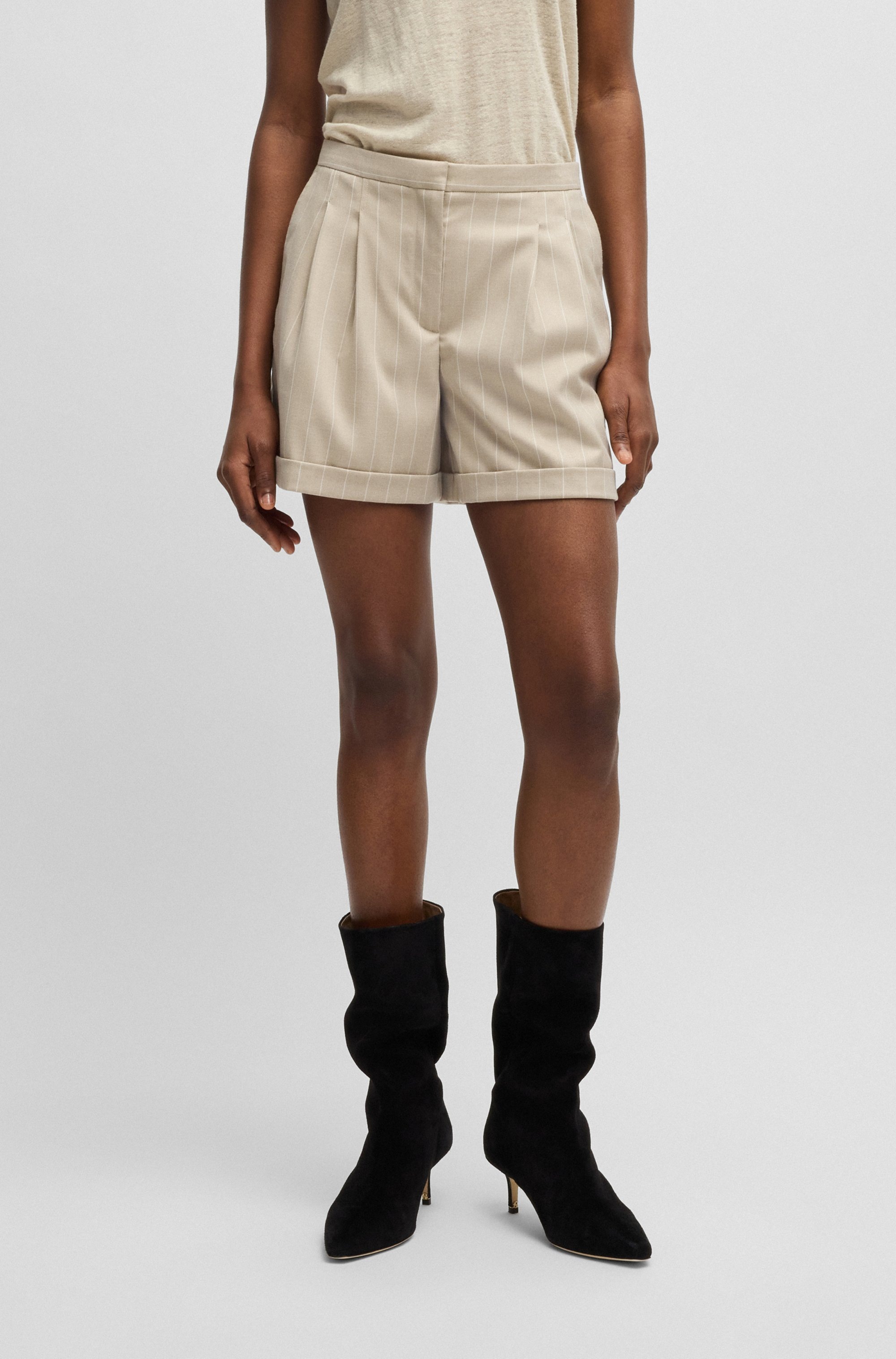 BOSS ORANGE Webhose »Tostie Premium Damenmode« mit Nadelstreifen