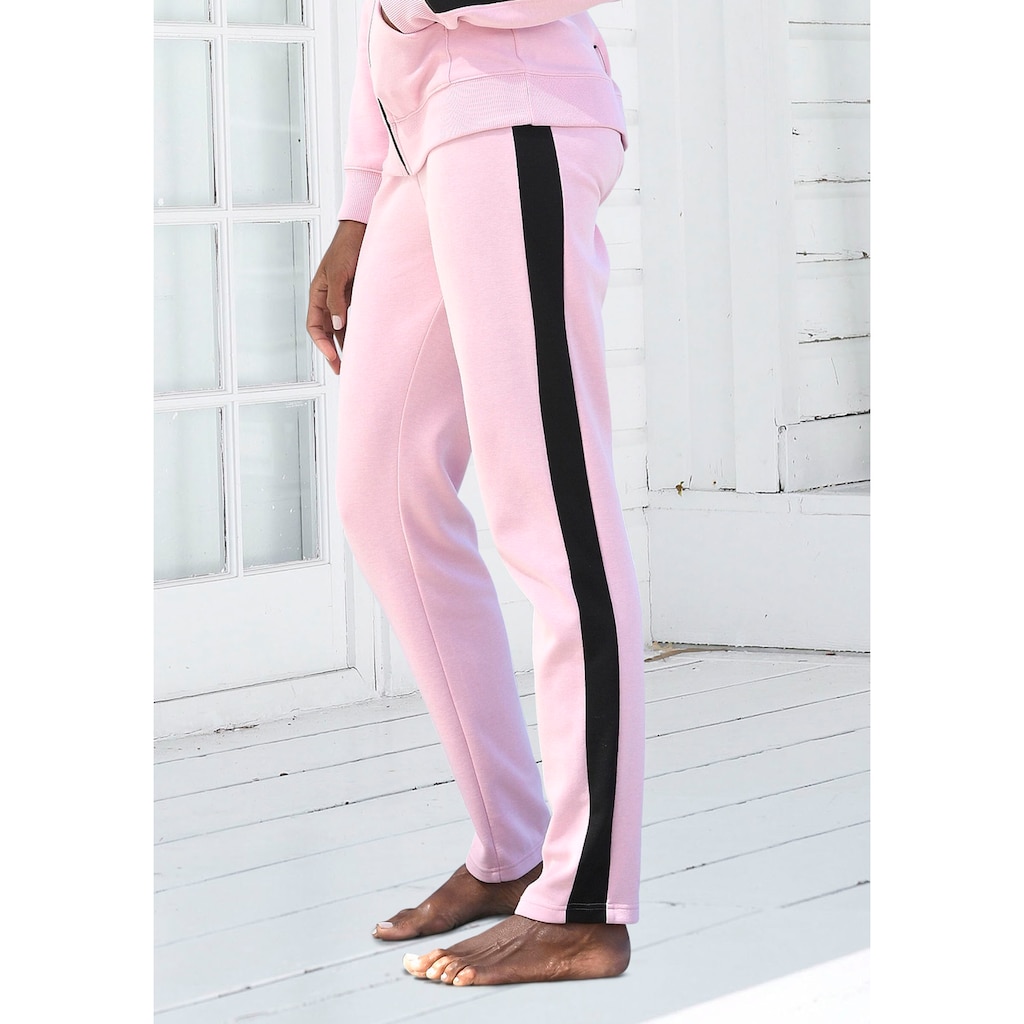 Bench. Loungewear Loungehose, mit Seitenstreifen und geradem Bein, Loungeanzug