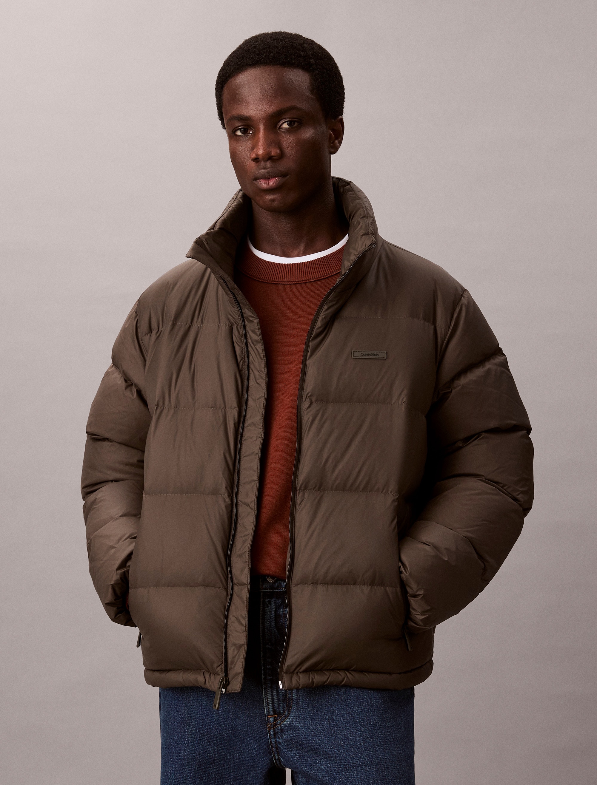 Calvin Klein Steppjacke »LS MDWT NYLON CHNNL DOWN PUFFER« ohne Kapuze Mit Rundhalsaussschnitt, regular fit