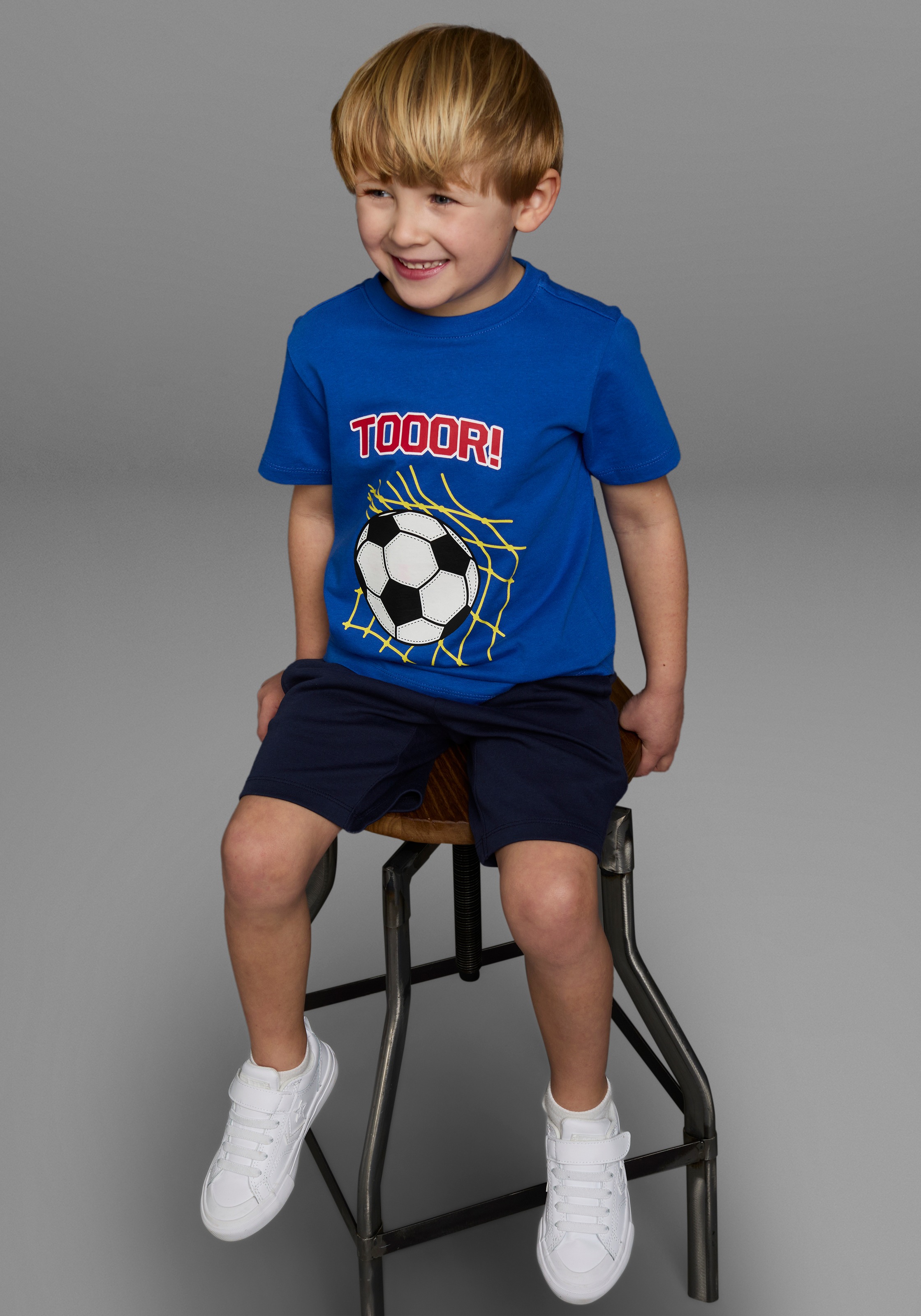 KIDSWORLD T-Shirt »Fussball-Print: TOOOR«, Kurzarm, Basic-Passform, mit Statements/Sprüchen