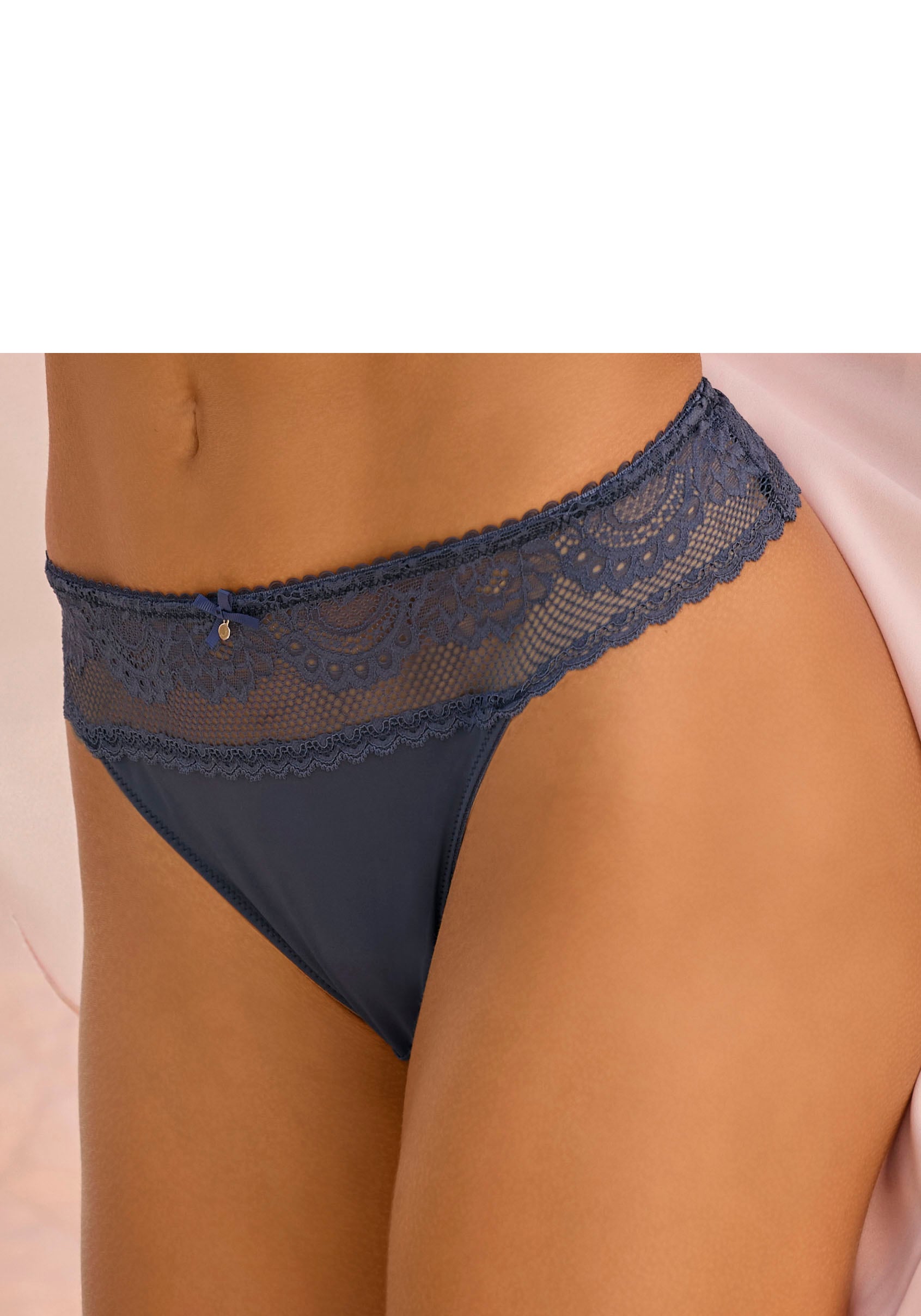 LASCANA High-Waist-String, mit breitem Bund aus floraler Spitze