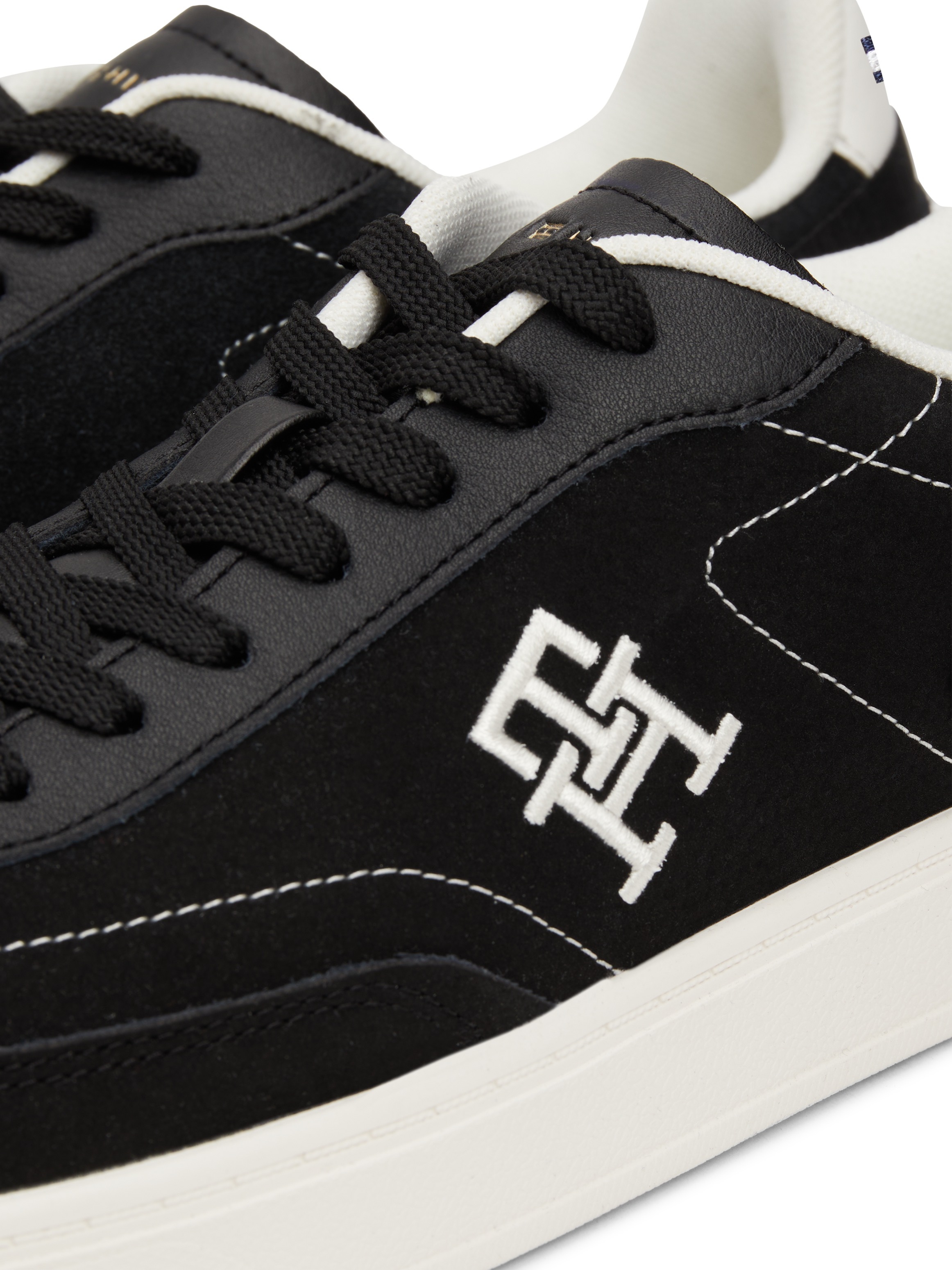 Tommy Hilfiger Plateausneaker »TH HERITAGE COURT SNEAKER SDE«, Freizeitschuh, Halbschuh, Schnürschuh mit seitlichem TH-Logo