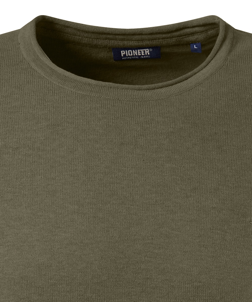 Pioneer Authentic Jeans Rundhalspullover, Ausschnitt mit Rollkante, Aussennähte