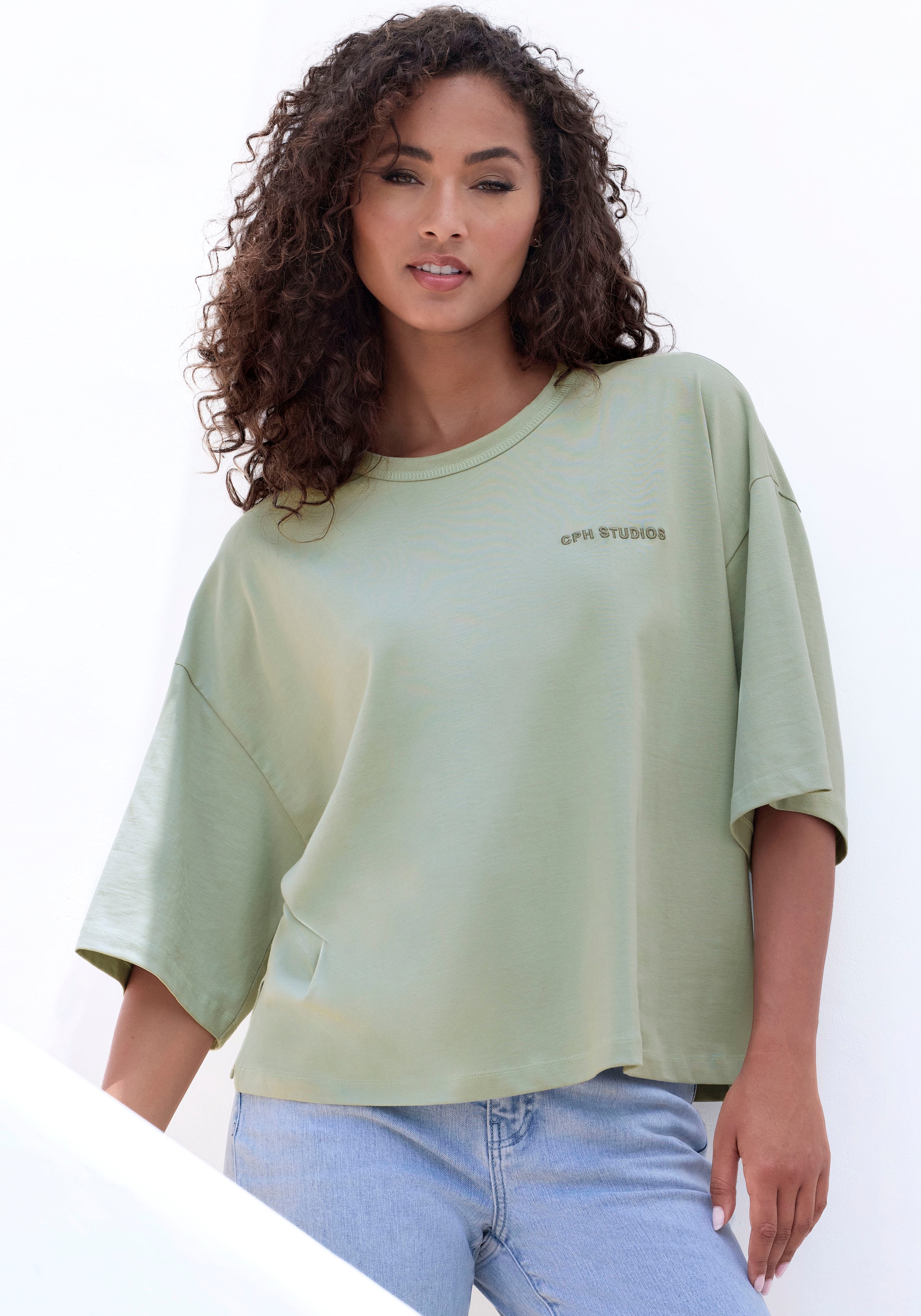 Copenhagen Studios Oversize-Shirt »mit hochwertiger Logostickerei« aus heavy Bio-Baumwoll-Qualität