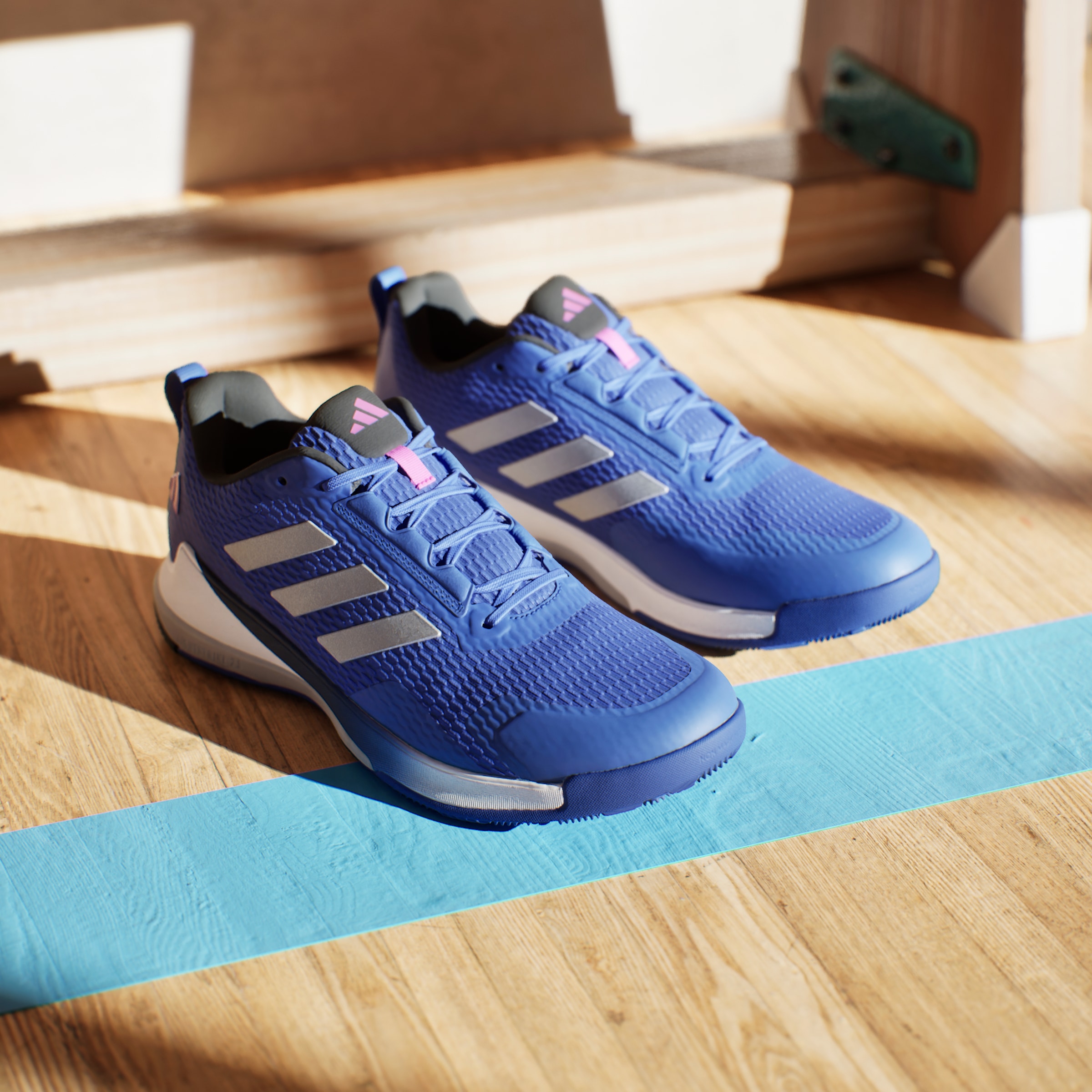 adidas Performance Indoorschuh »NOVAFLIGHT 2 INDOOR«, besonders geeignet für Volleyball