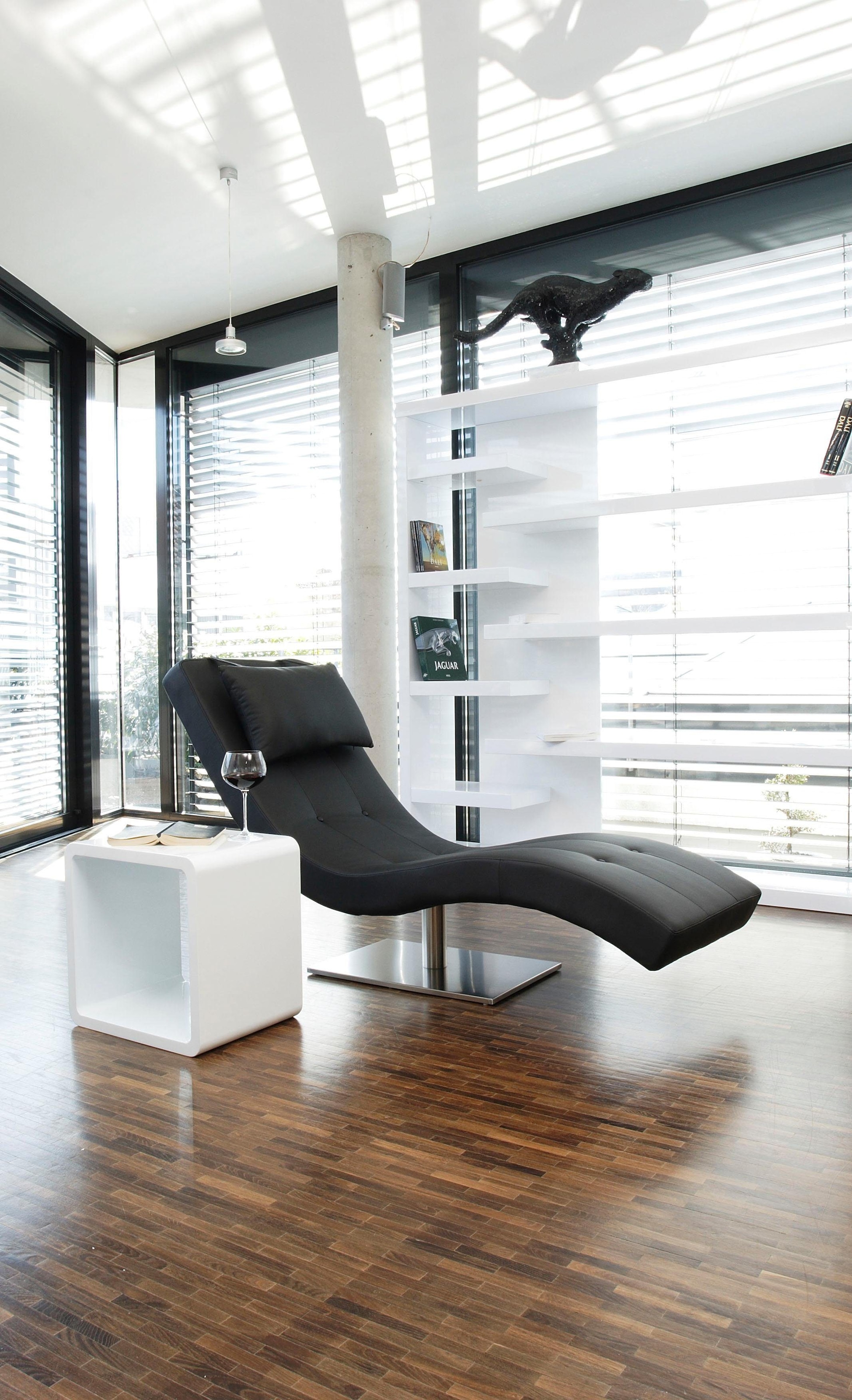 SalesFever Relaxsessel »Komfortabler Relaxsessel«, mit Nackenkissen, Relaxliege mit modernem Metallfuss