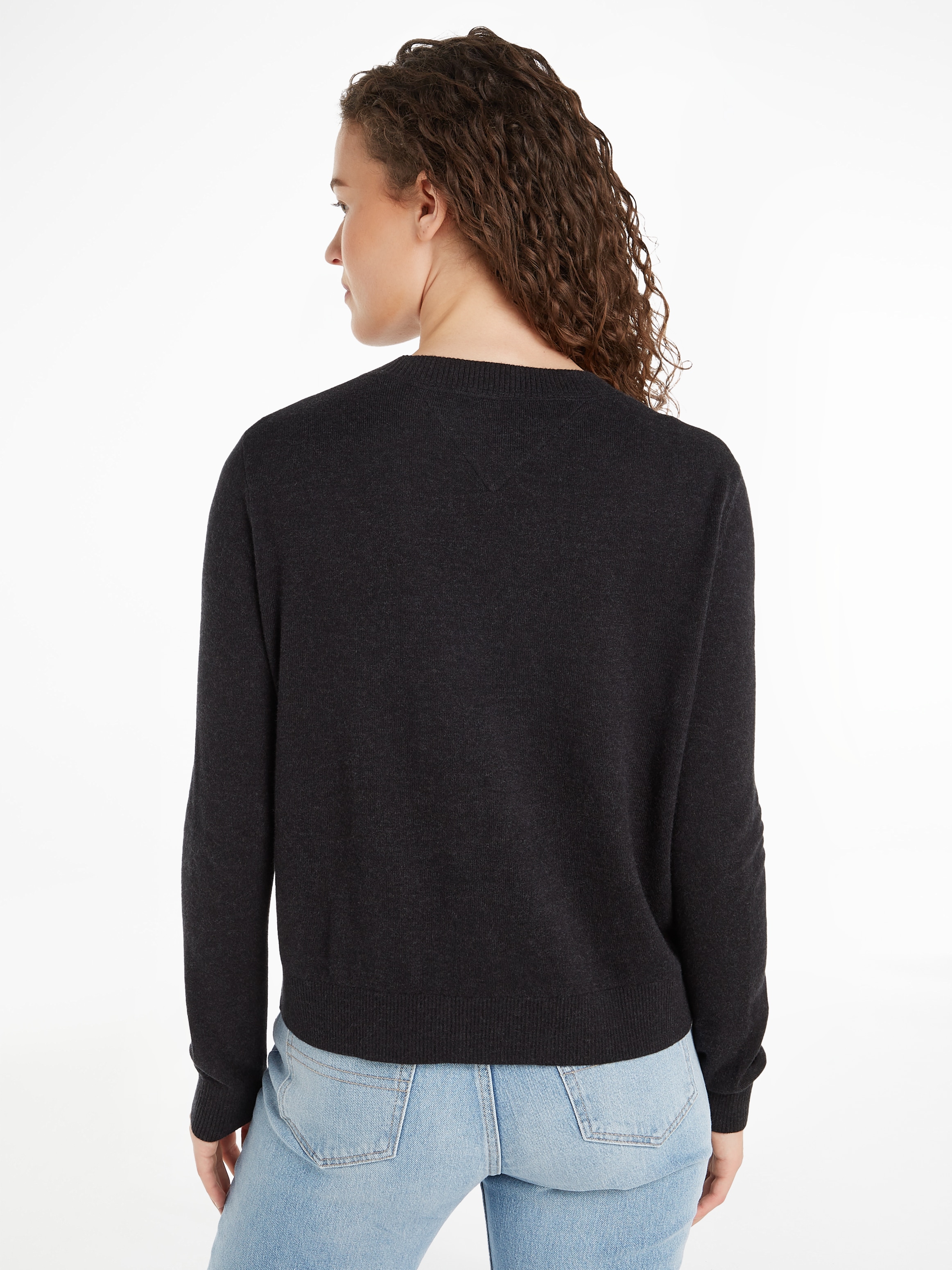 Tommy Jeans Strickpullover »TJW ESSENTIAL CREW NECK SWEATER«, mit Logostickerei