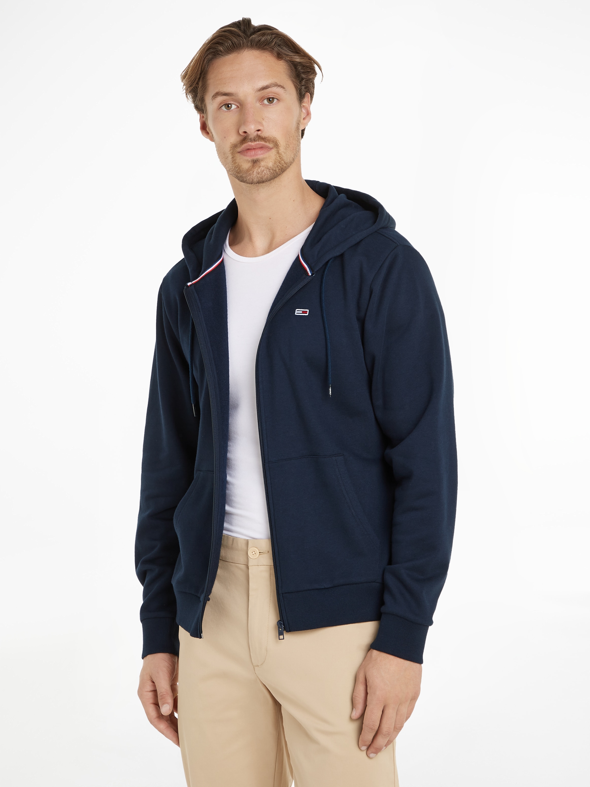 Tommy Jeans Sweatjacke »TJM REG S FLAG ZIP THRU«, mit Logostickerei