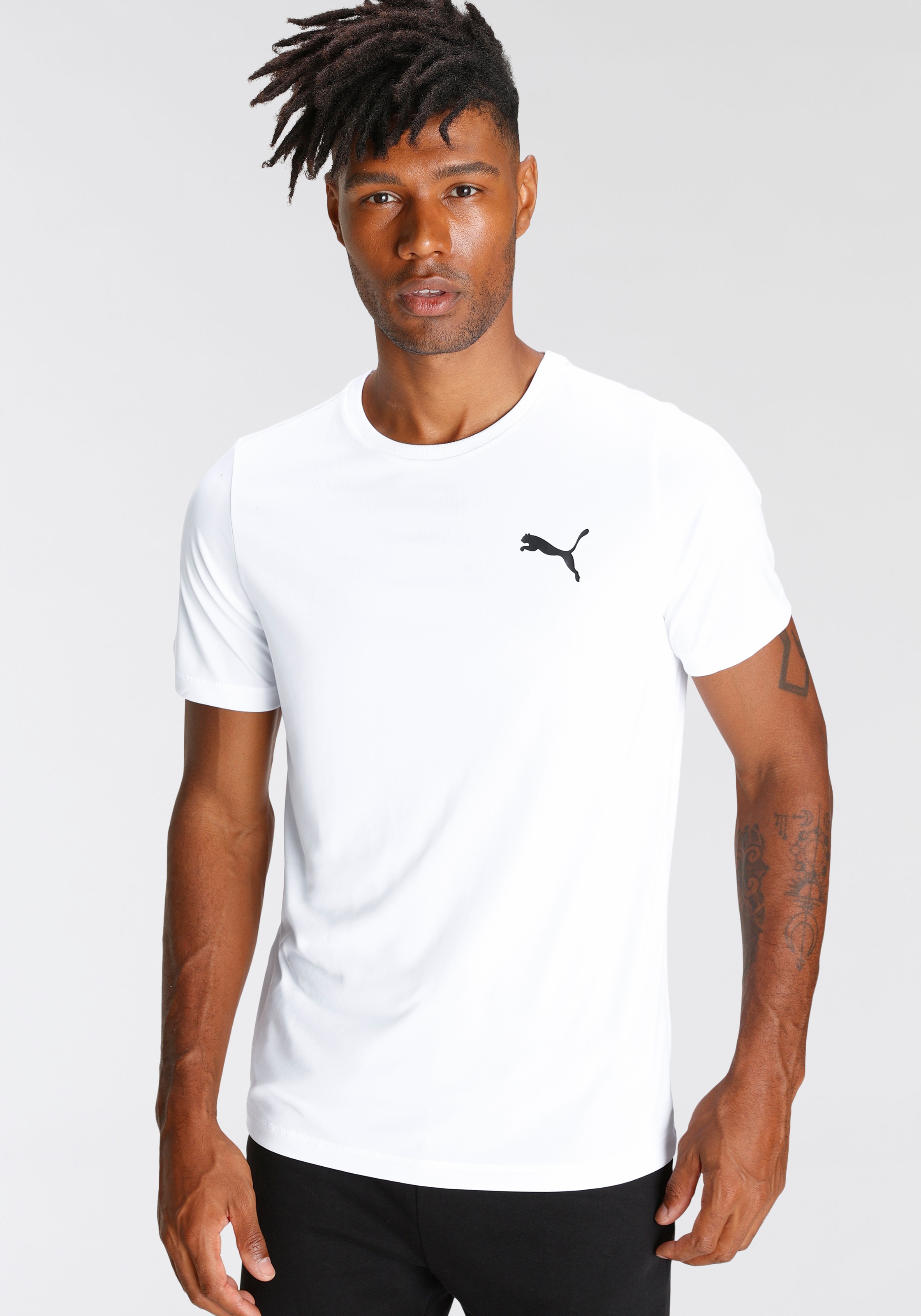 PUMA T-Shirt »ACTIVE SMALL LOGO TEE« sportlicher Stil, Kurzarm-Design, Rundhalsausschnitt