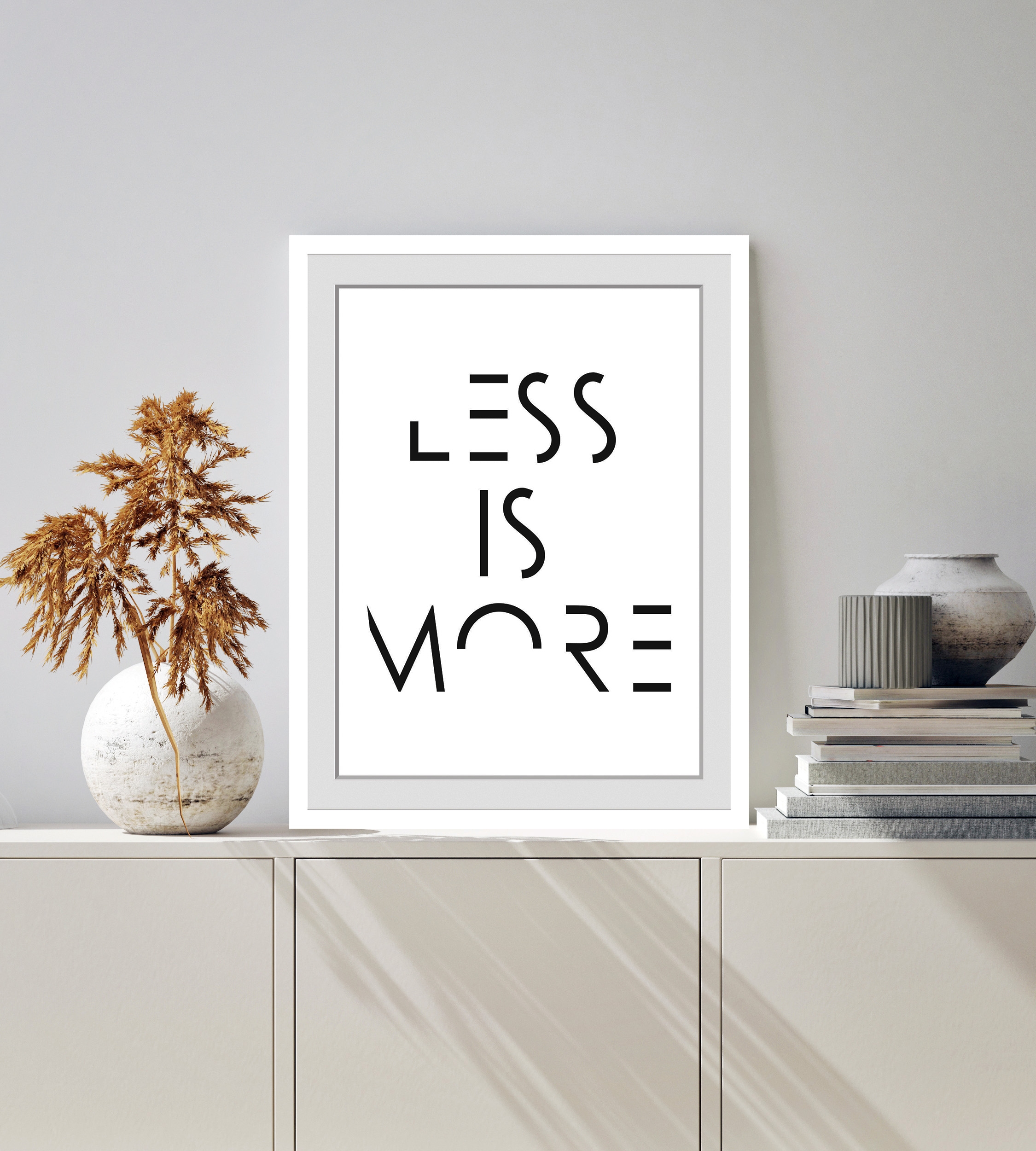 queence Bild »LESS IS MORE«, Buchstaben-Schwarz-Weiss-Schriftzug-Sprüche & Texte, HD Premium Poster-Druck inkl. Holzrahmen