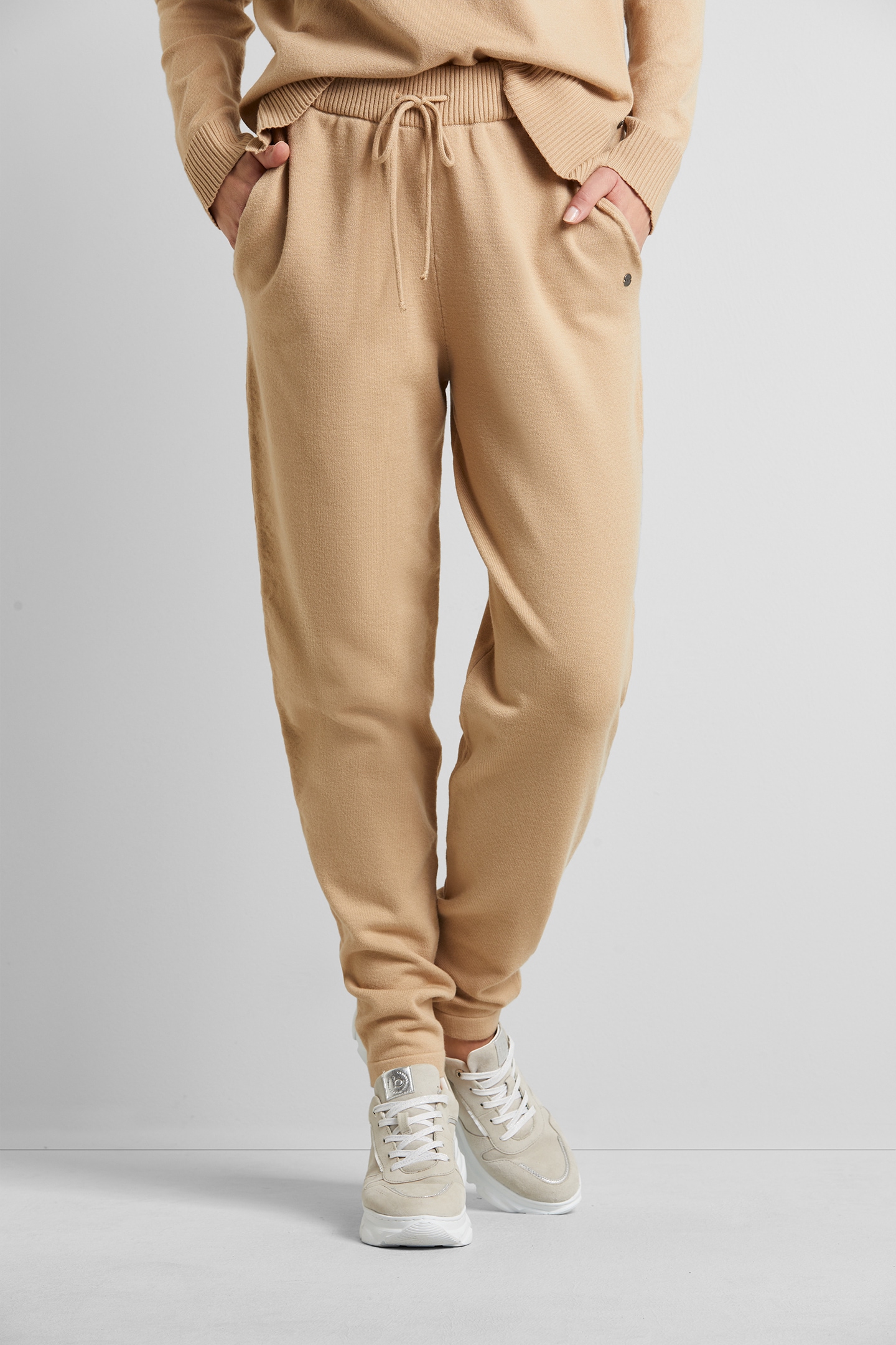 Jogger Pants, aus hochwertiger, elastischer Stretch-Qualität