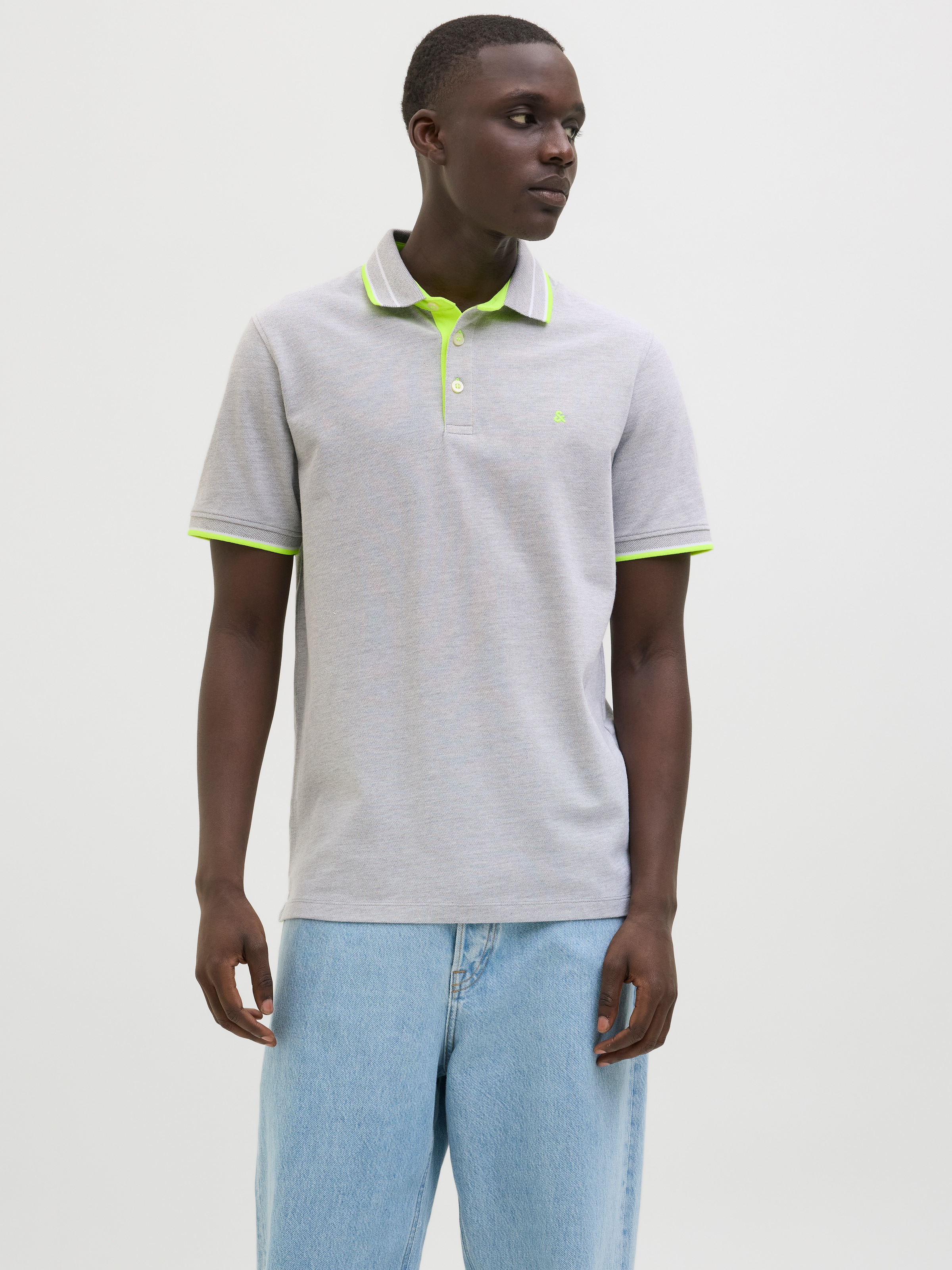 Jack & Jones Poloshirt »JJEPAULOS POLO SS NOOS« mit Logo Stickerei