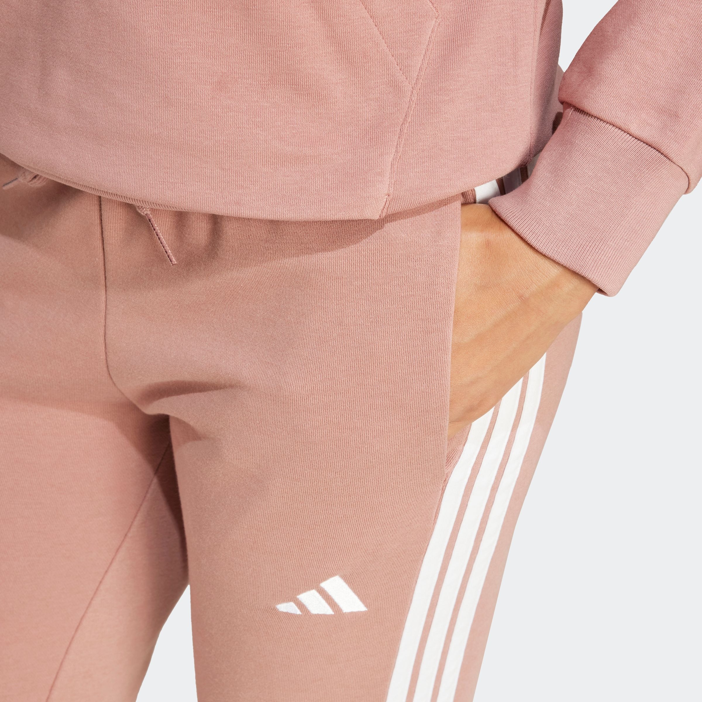 adidas Sportswear Sporthose »W 3S FT CF PT«, (1 tlg.), aus weichem French Terry Material