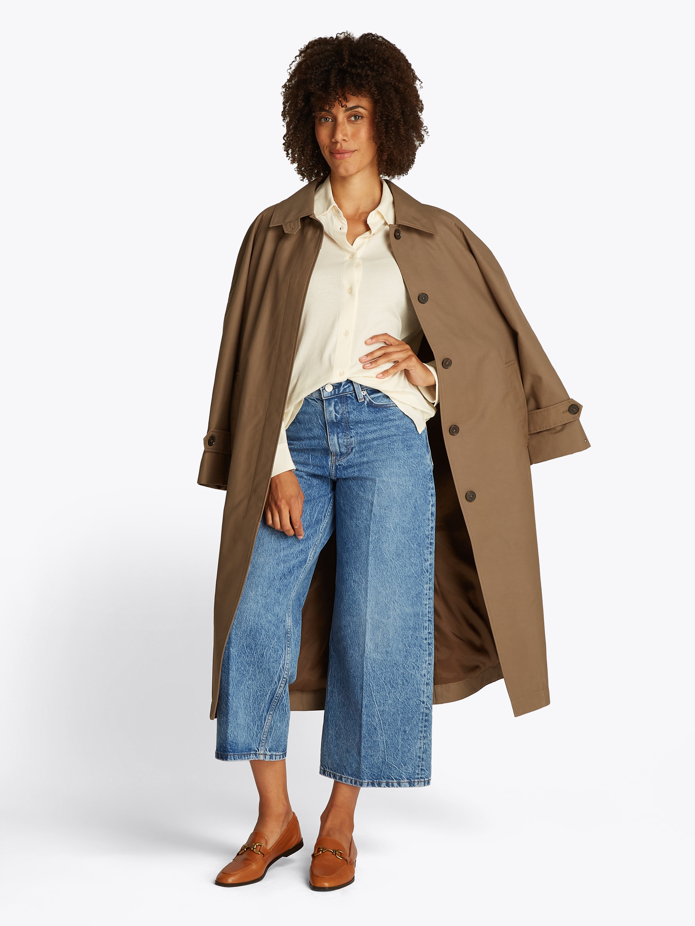 Tommy Hilfiger Weite Jeans »WIDE LEG HW LOU«, mit Logo-Badge, mit Nieten, mit Bügelfalten