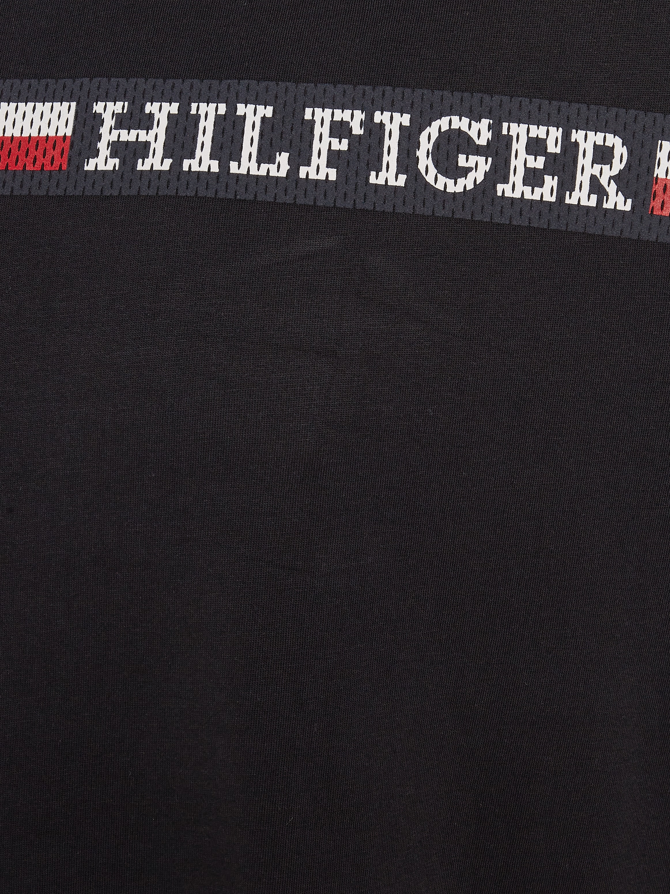 Tommy Hilfiger Big & Tall T-Shirt »BT-CHEST STRIPE TEE-B«, Grosse Grössen mit Logostickerei