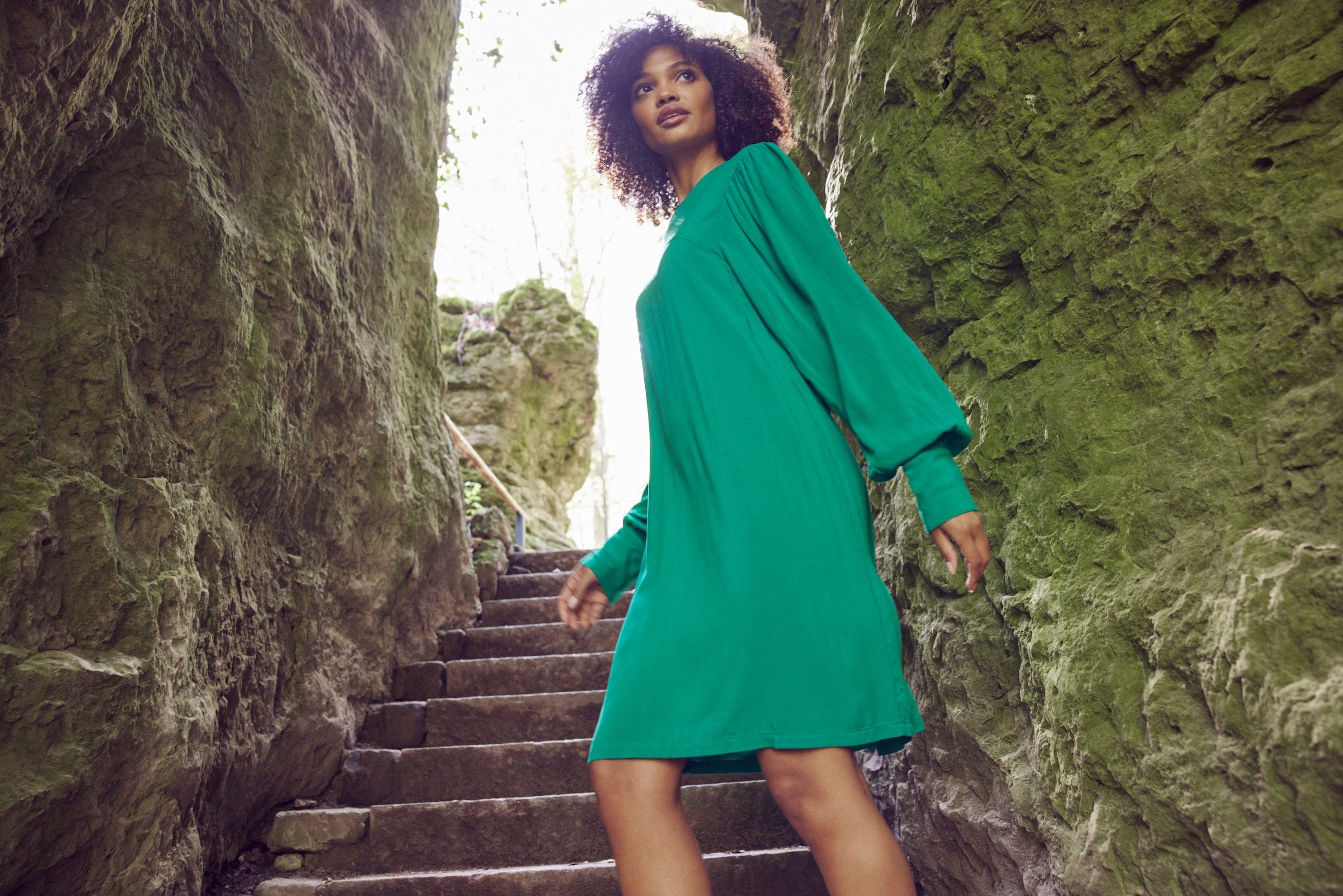 Aniston CASUAL Blusenkleid, in trendigen Knallfarben online kaufen |  Jelmoli-Versand