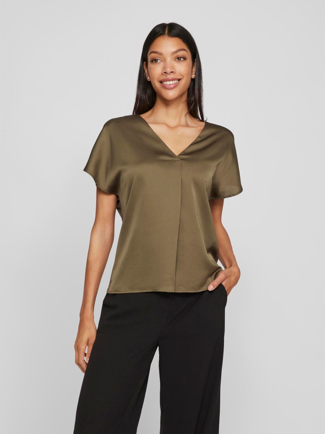 Vila V-Shirt »VIELLETTE V-NECK S/S SATIN TOP - NOOS«