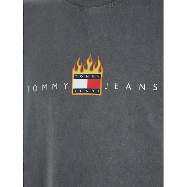 Tommy Jeans T-Shirt »TJM RLX LINEAR FIRE FLAG TEE« online bestellen |  Jelmoli-Versand