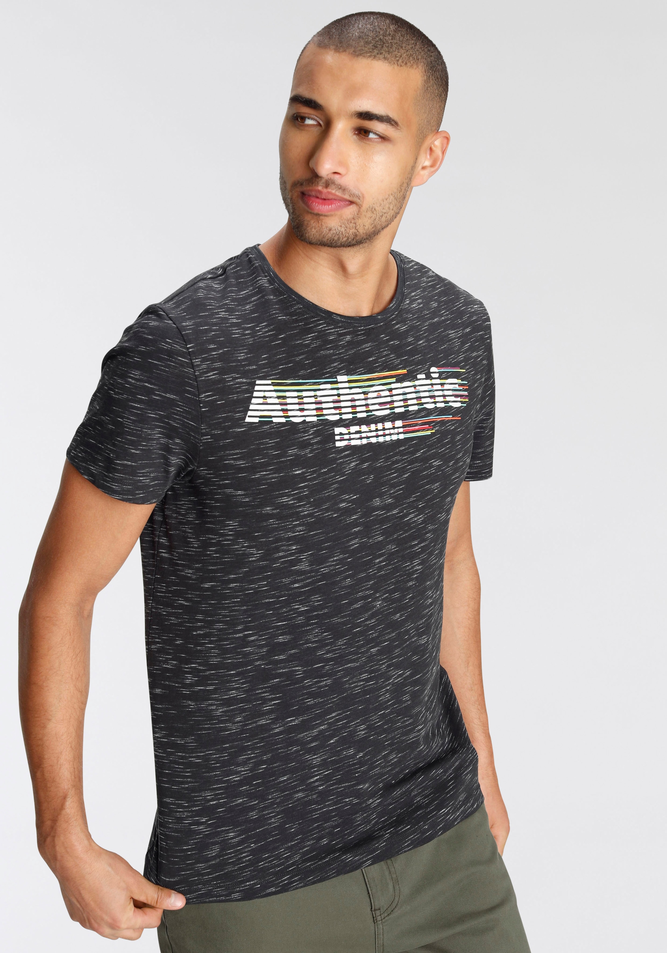 AJC T-Shirt, mit modischem Logoprint online shoppen | Jelmoli-Versand