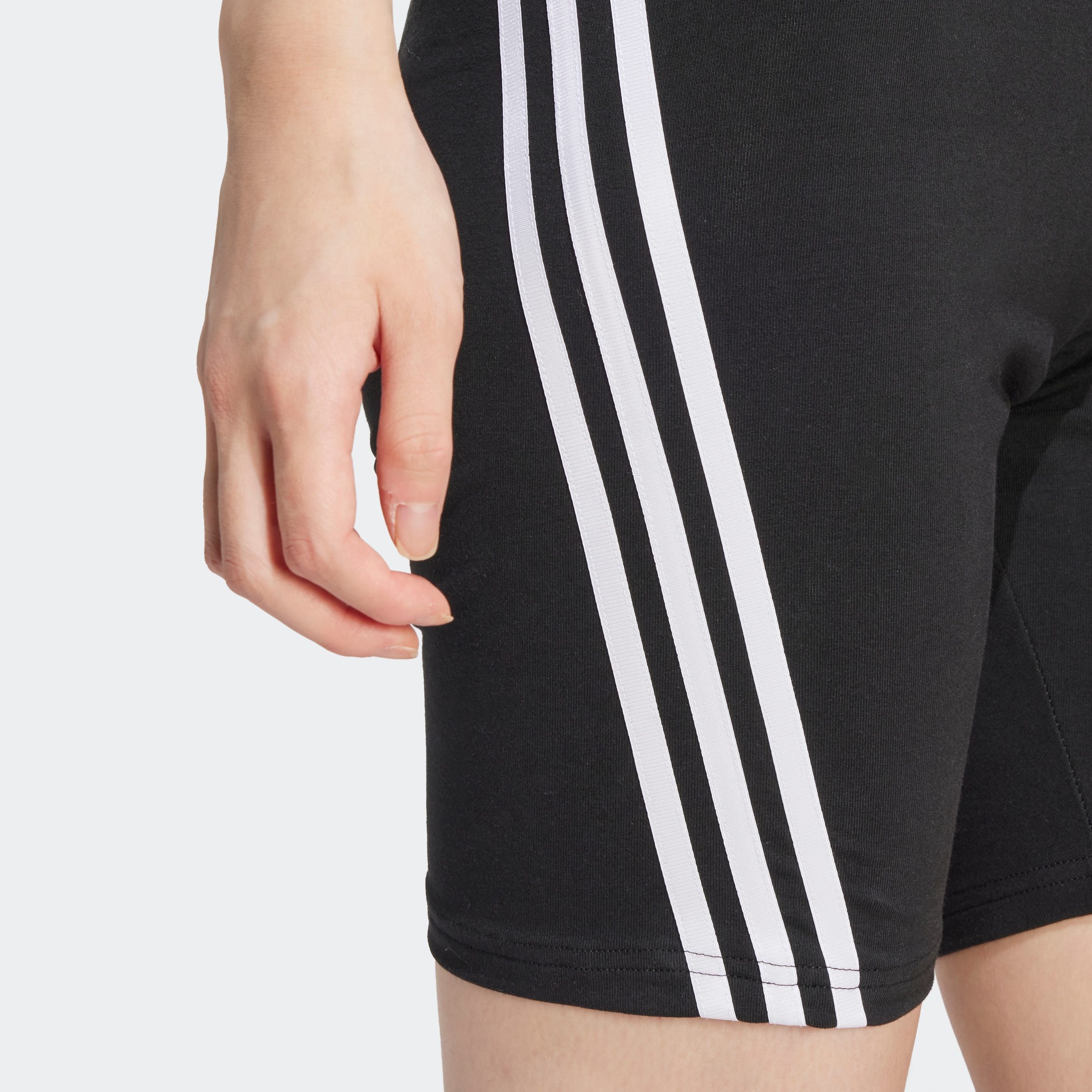 adidas Sportswear Shorts »W FI 3S BIKER«, (1 tlg.)