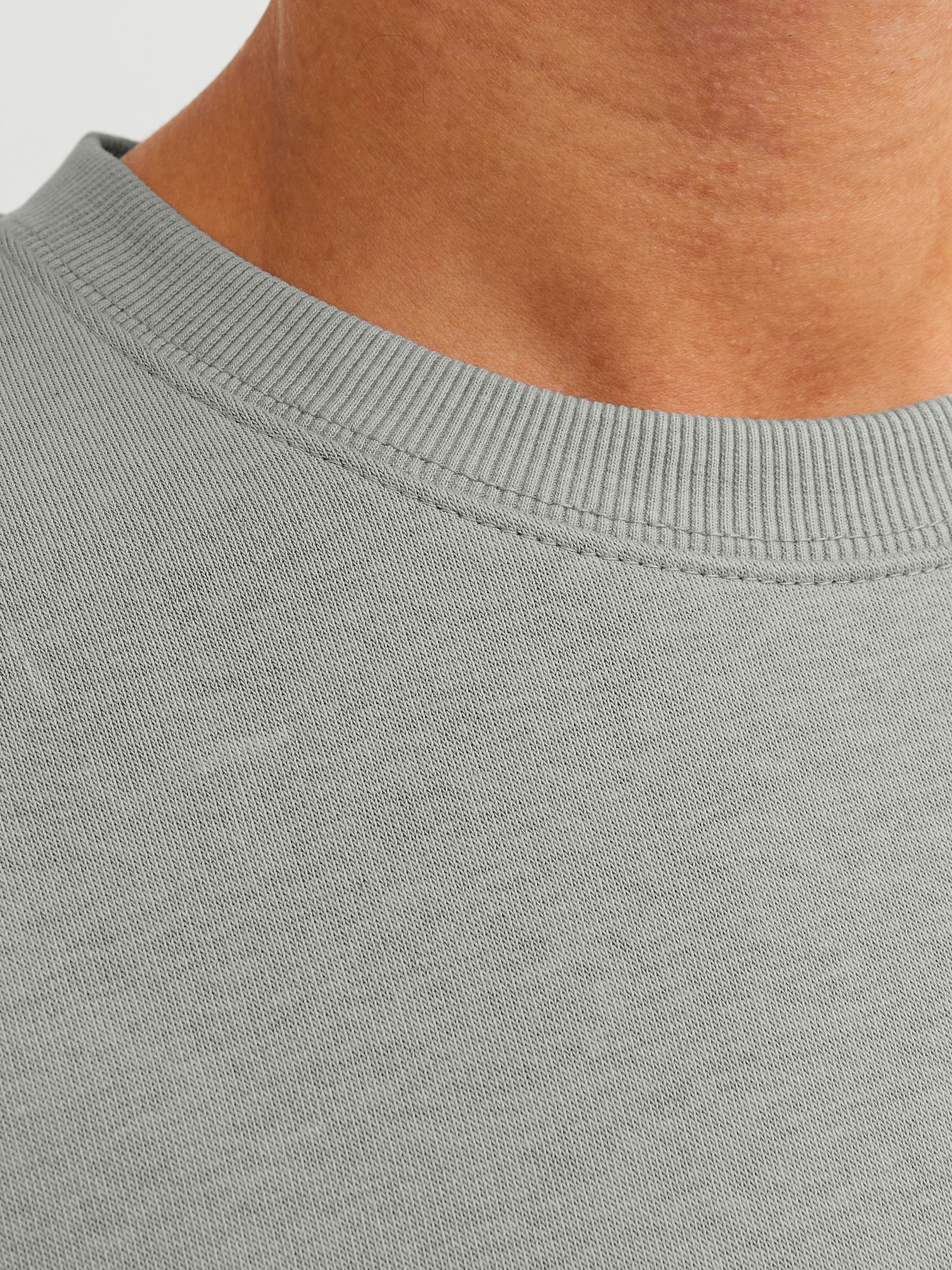 Jack & Jones Sweatshirt »JJESTAR BASIC SWEAT CREW NECK NOOS«, mit Rundhalsausschnitt