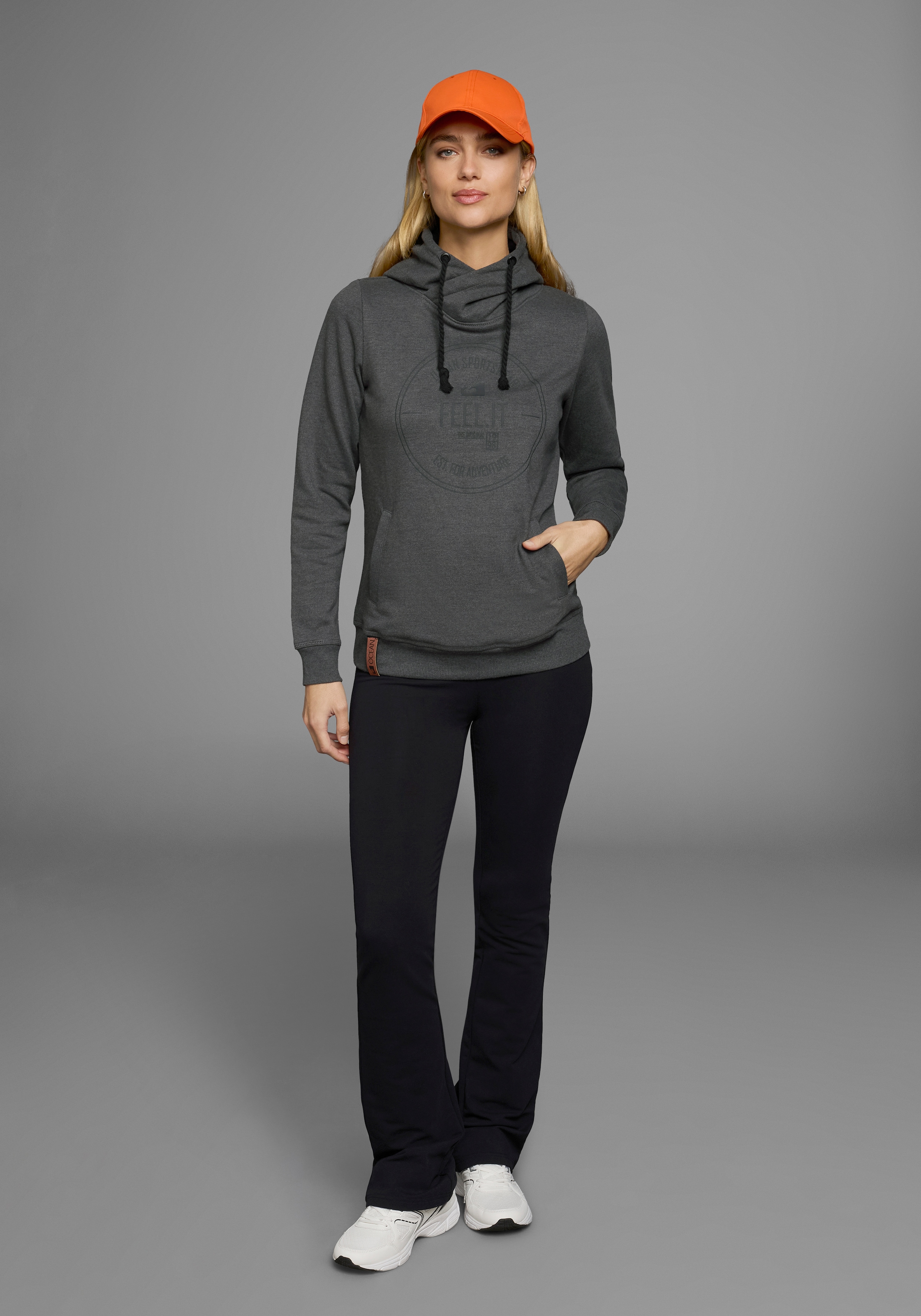 Ocean Sportswear Kapuzensweatshirt »Essentials Sweatshirt«, Langarm, figurbetonter Schnitt, unifarben