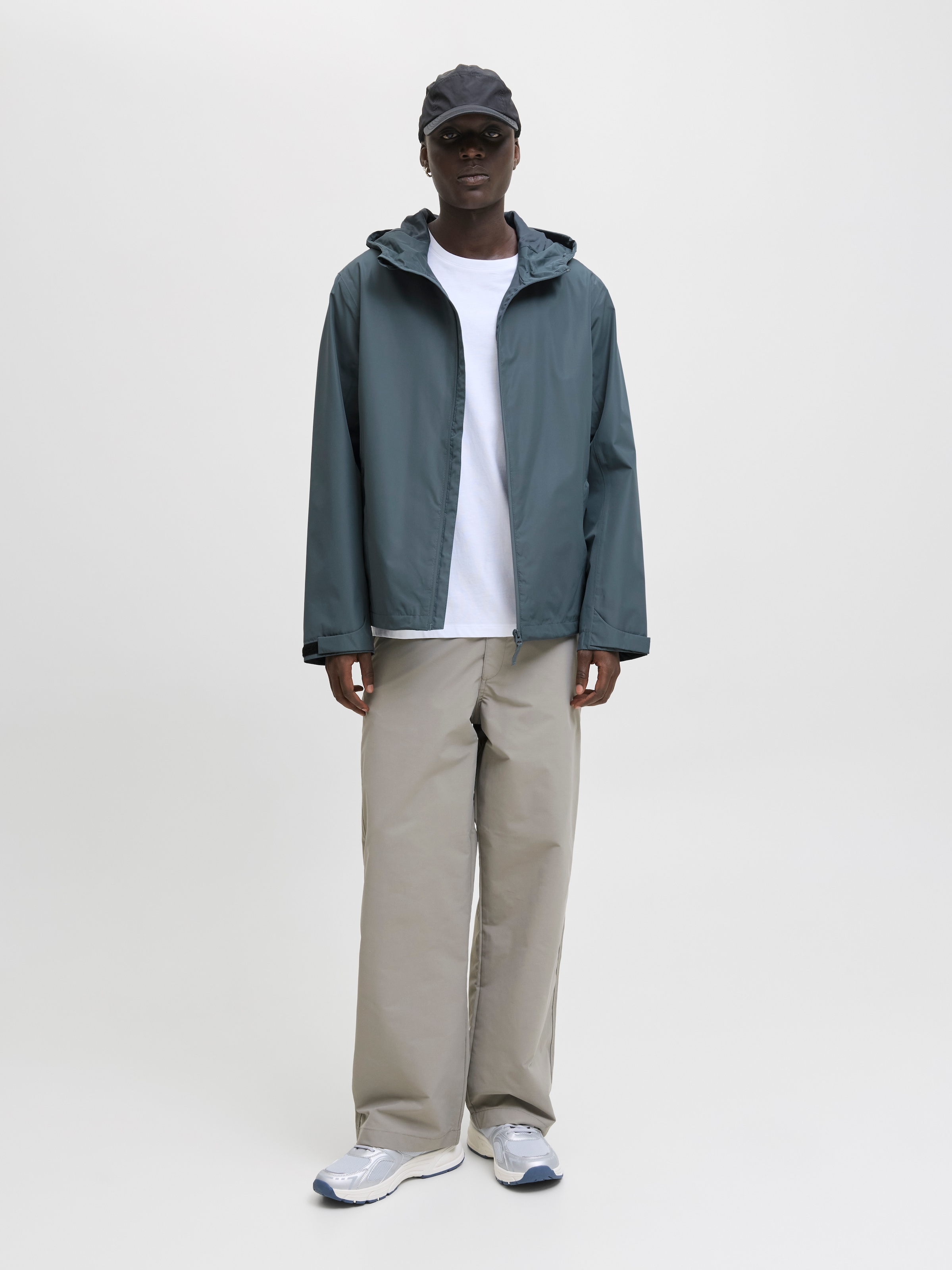 Jack & Jones Outdoorjacke »JJEFLYNN FUNCTIONAL JACKET NOOS«, mit Kapuze, mit Kordelzug