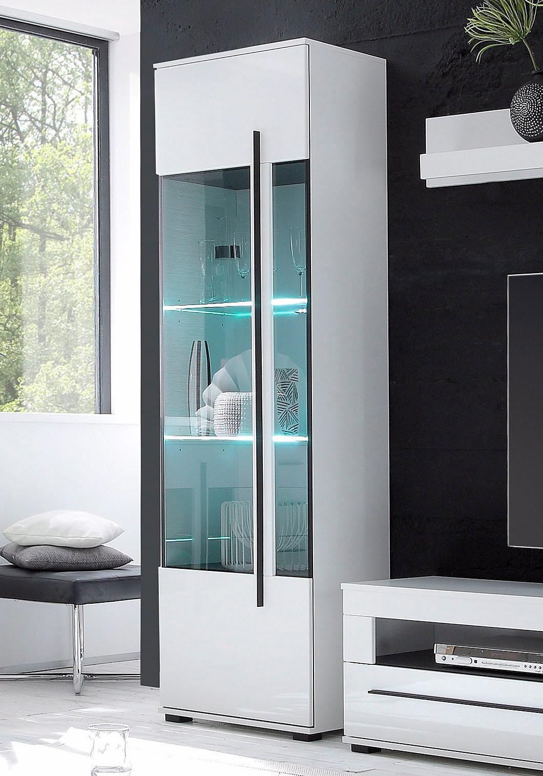 INOSIGN Vitrine »Cantara, Vitrinenschrank in Eiche Evoke oder weiss, Standvitrine«, schwarzer Stangengriff, ausreichend Stauraum, vielseitig einsetzbar