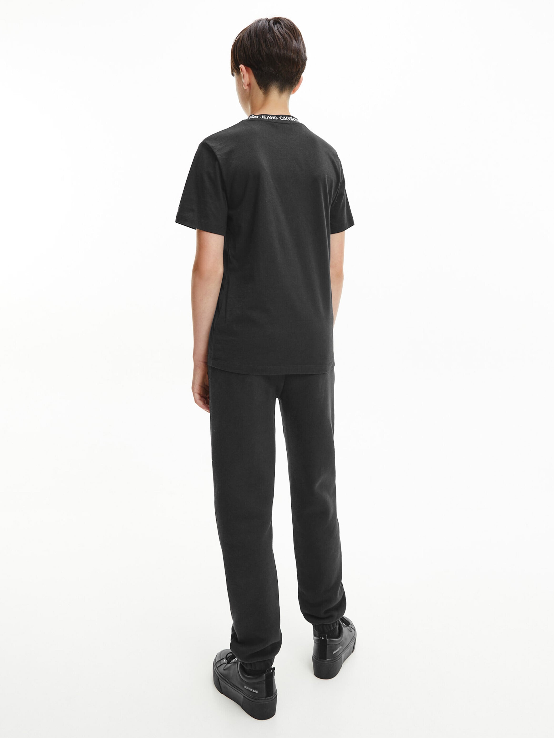 Calvin Klein Jeans T-Shirt »INTARSIA LOGO T-SHIRT«, für Kinder bis 16 Jahre, Logoschriftzug am Ausschnitt