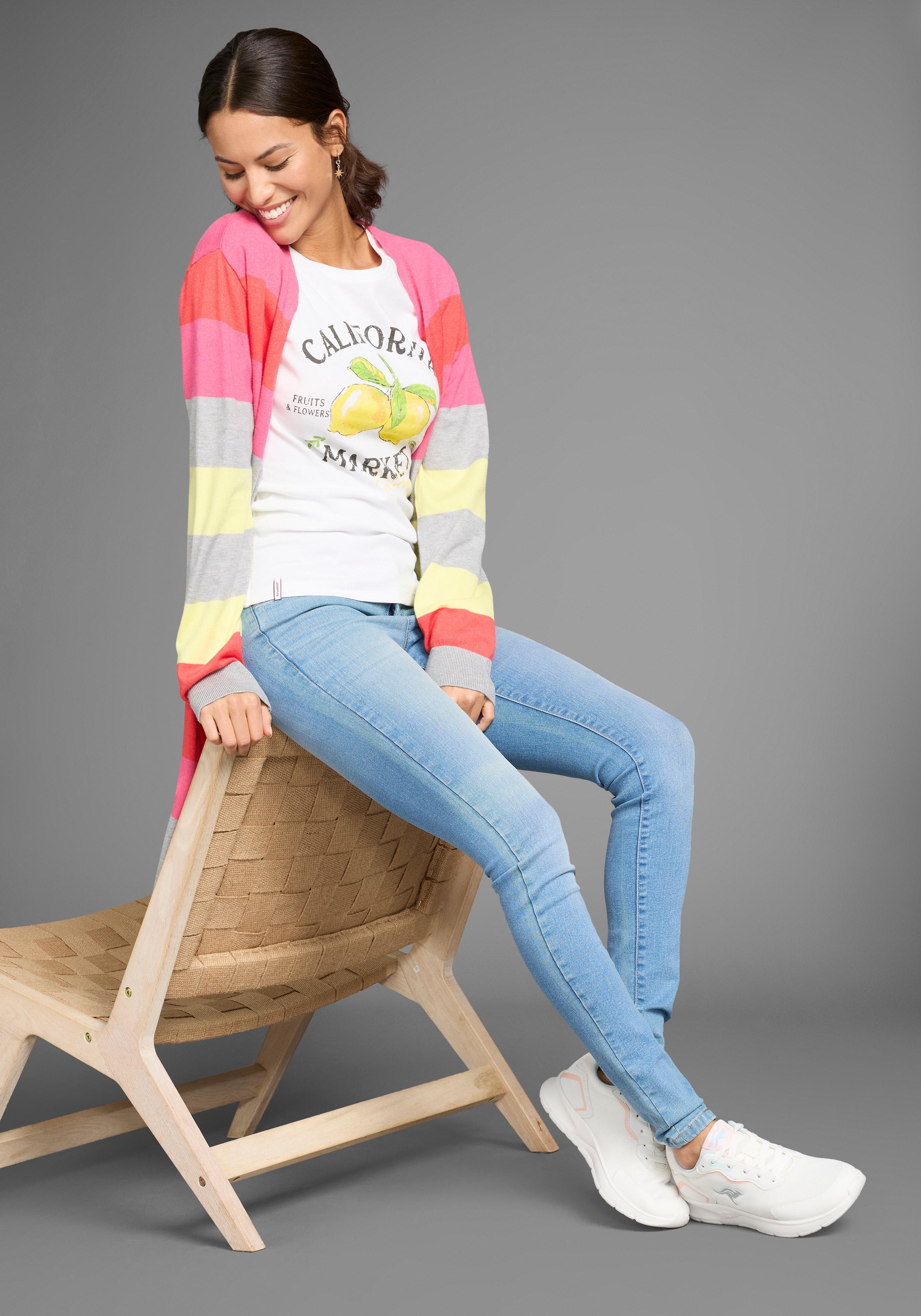 KangaROOS Kurzarmshirt, mit Zitronen-Print