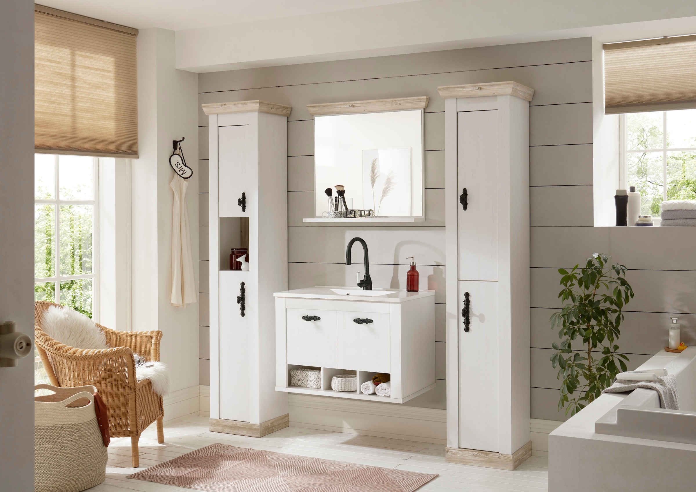 Home affaire Badspiegel »Florenz, Spiegel im Landhausstil«, in Pinie Weiss, mit Ablagefläche, Breite 80 cm