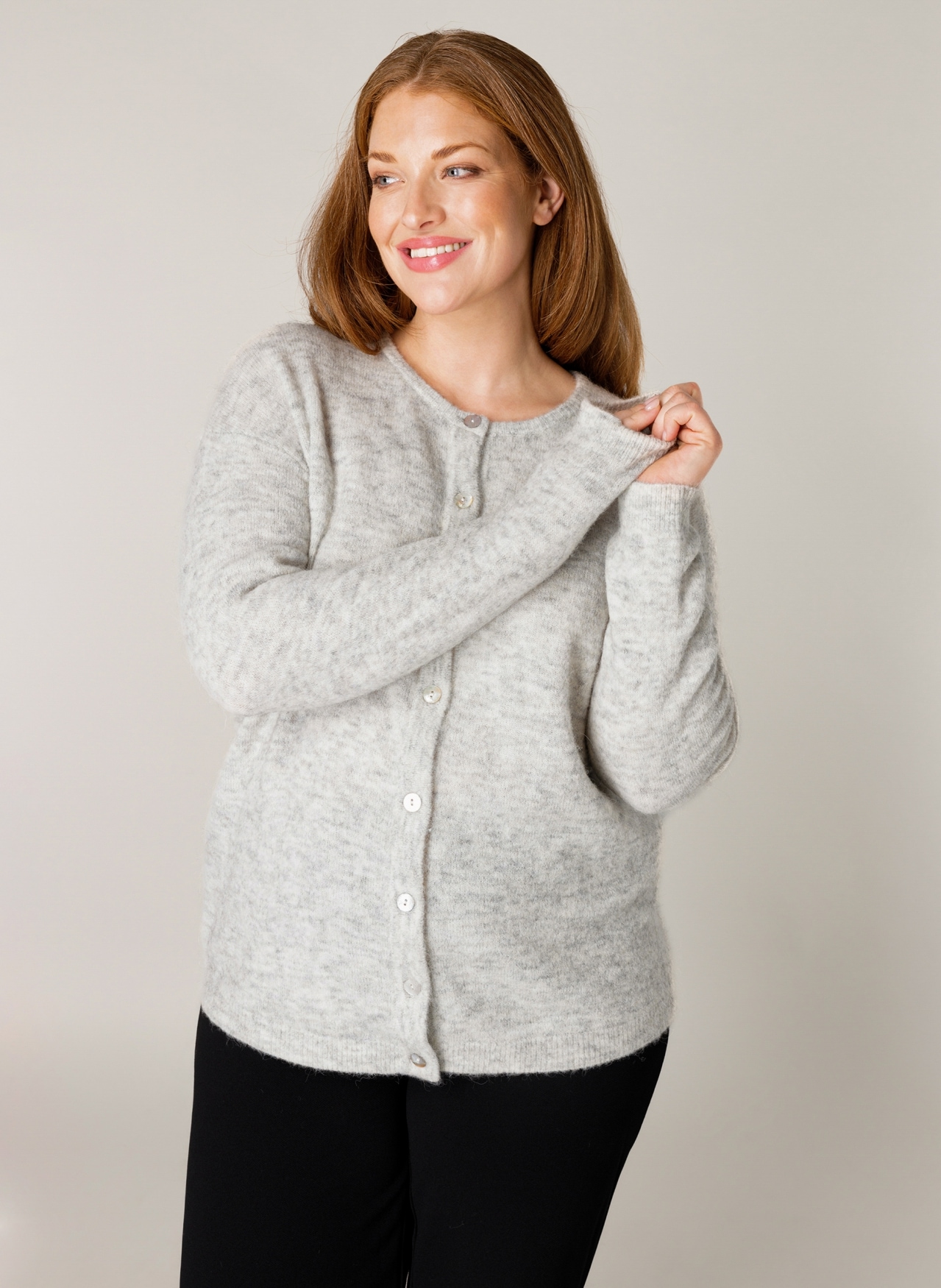 Base Level Curvy Cardigan »Yulia«, mit Woll-Anteil und Knopfleiste