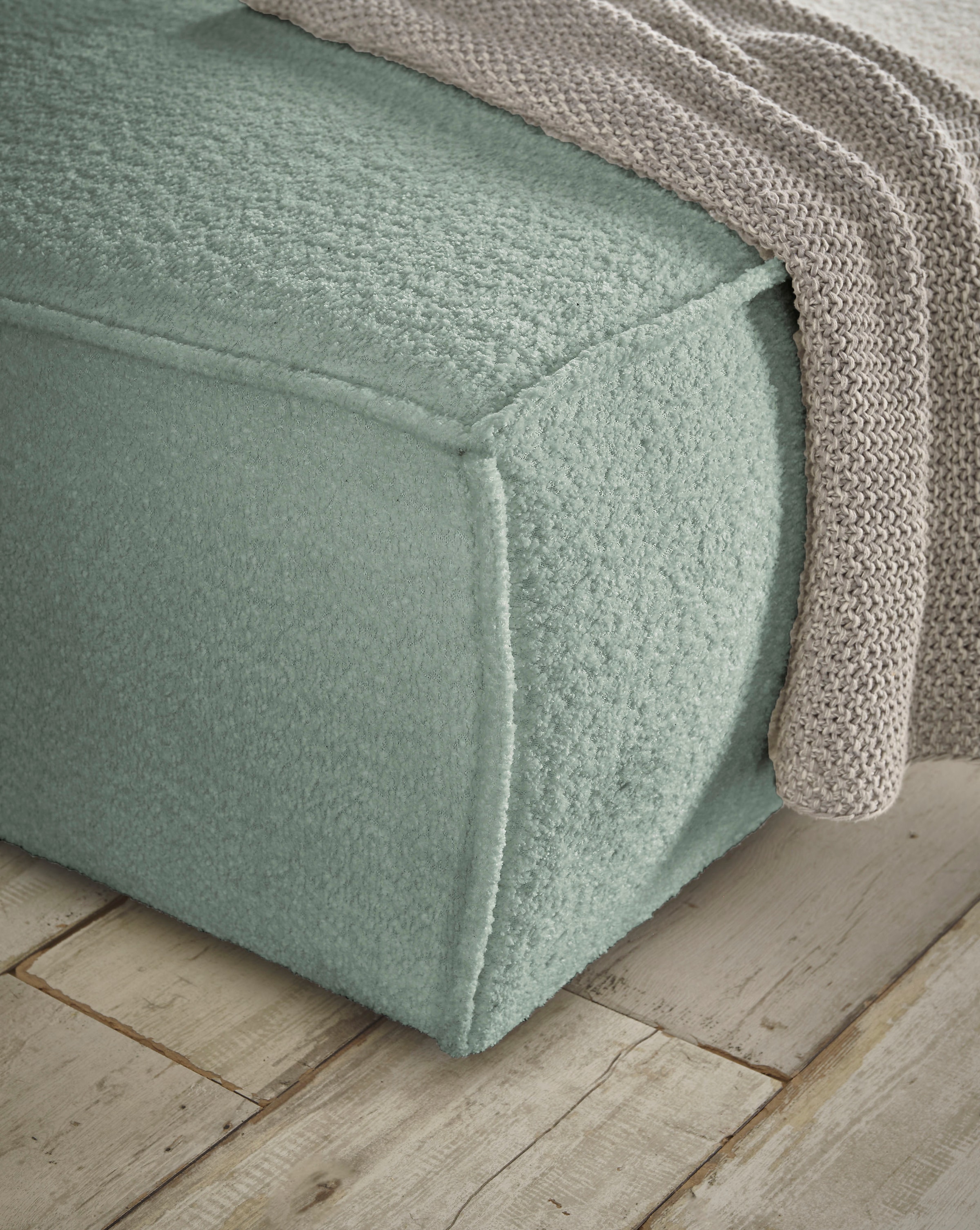 andas Ecksofa »Finnley Schlafsofa 267 cm in Bouclé, Struktur fein u. Cord, L-Form,«, Schlaffunktion m. Bettkasten (136/210 cm), Bouclé, Struktur und Cord
