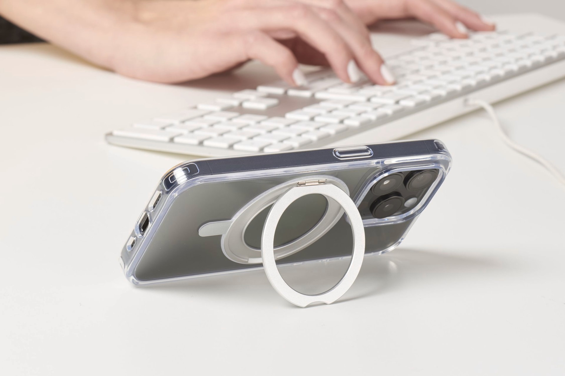 Cellularline Handyhülle »SPIN MAG MagSafe Case für Apple iPhone 16 Pro Max«, Backcover, Schutzhülle, Handyschutzhülle, Case, Schutzcase, stossfest