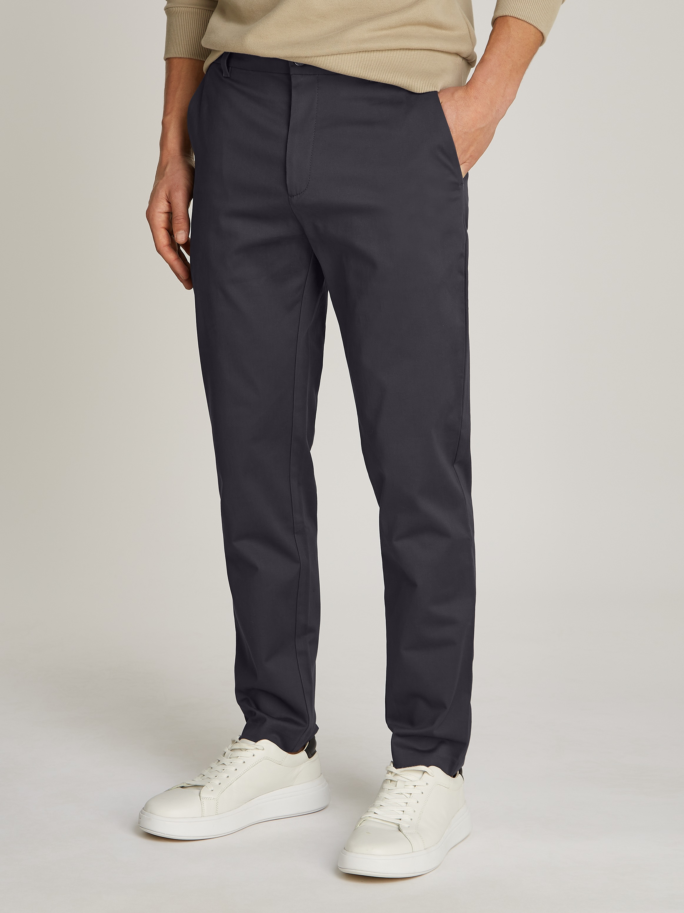 Calvin Klein Chinohose »SATEEN STRETCH TAPERED« mit Logoprägung