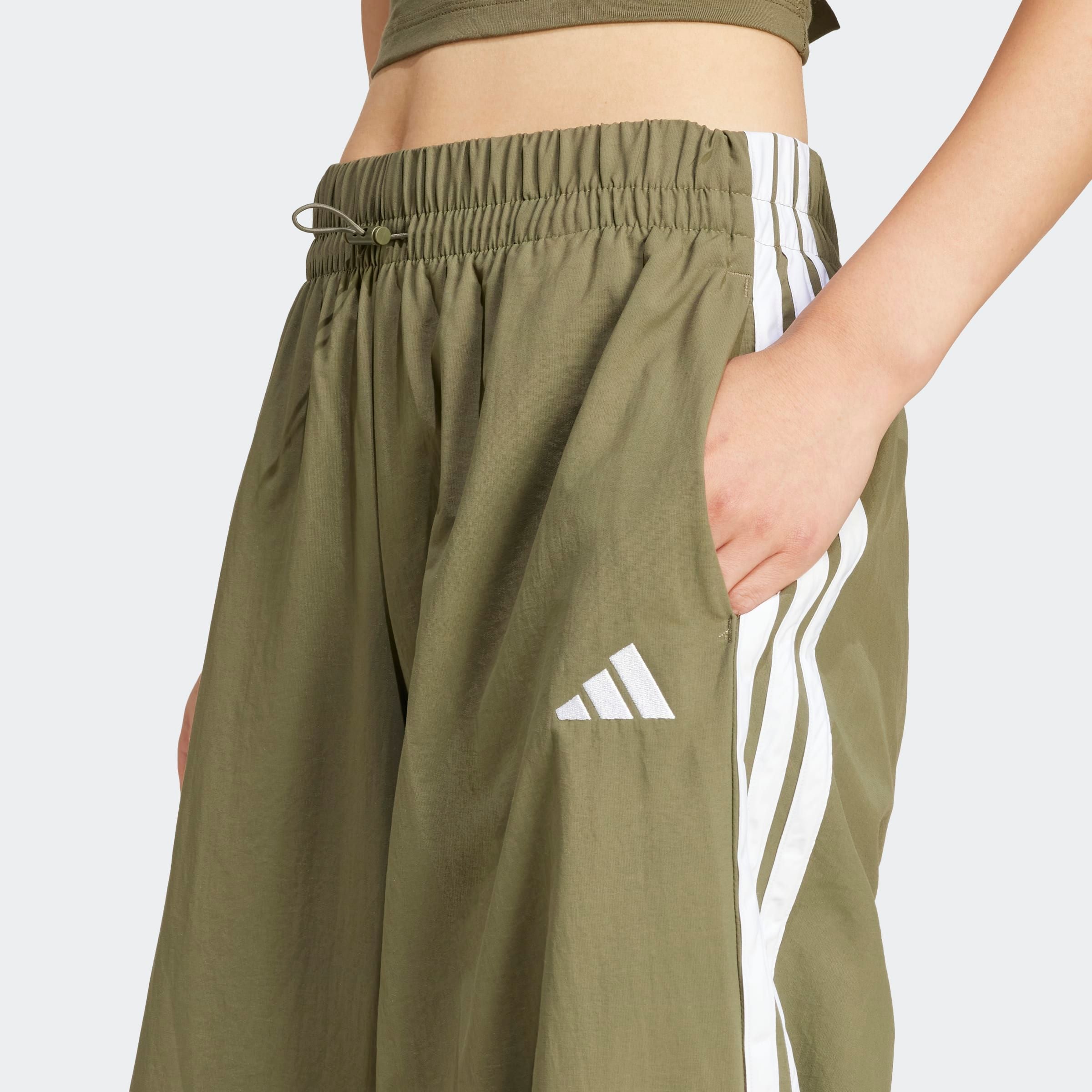 adidas Sportswear Sporthose »W 3S WV PT«, (1 tlg.), Fallschirmhose, locker geschnitten, mit weitem Bein