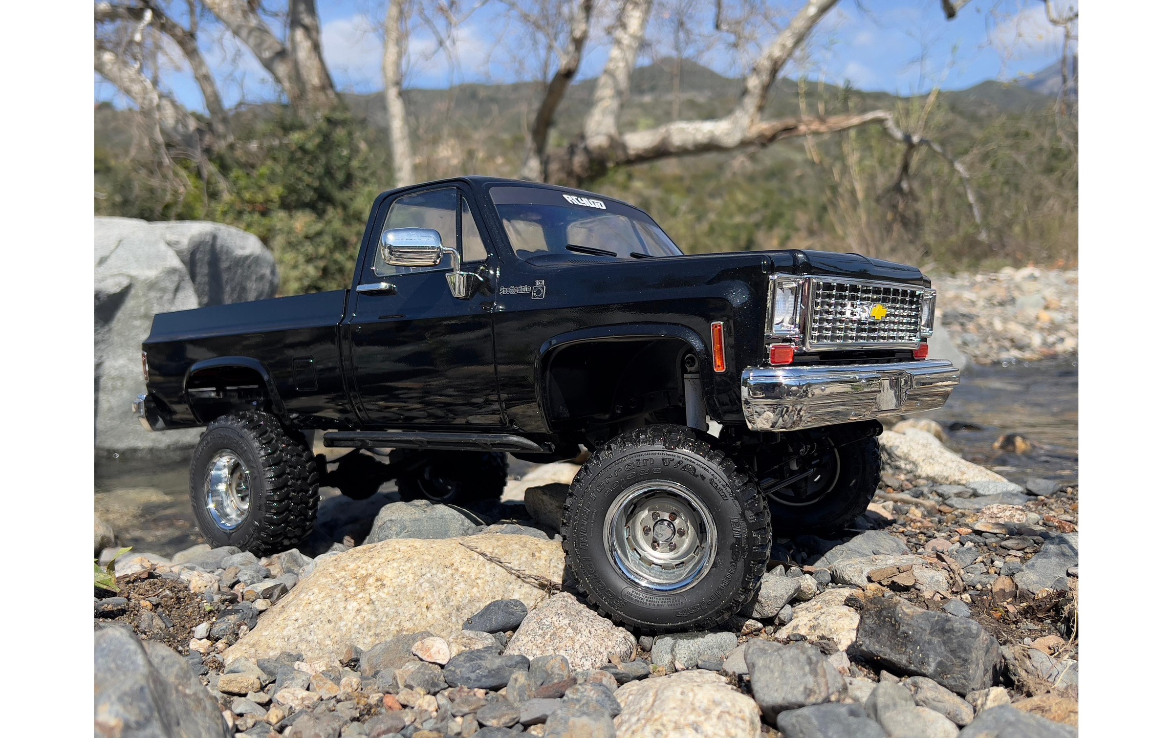 RC-Monstertruck »RC4WD Trail Finder 2 LWB Chevy K10 Schwarz RTR,«, Lackiert