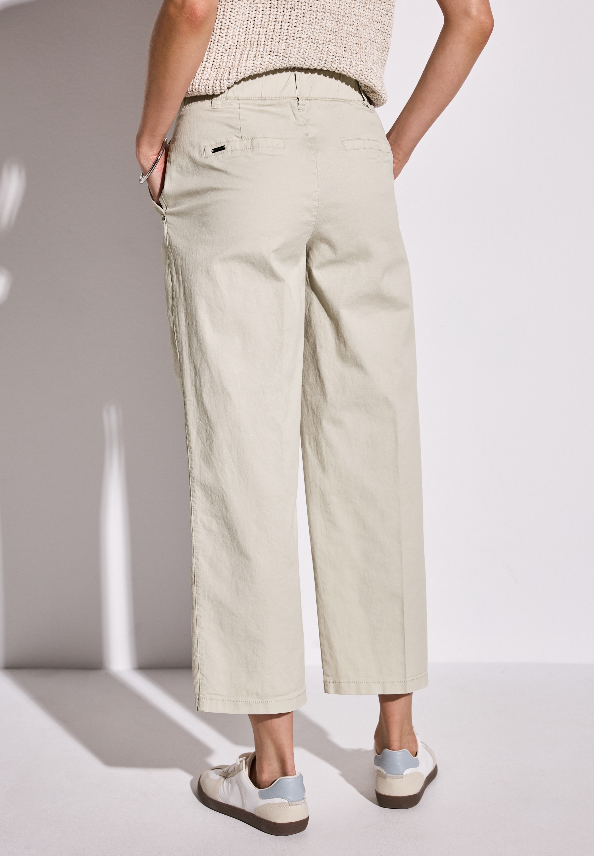STREET ONE Chinohose, mit elastischem Bund hinten