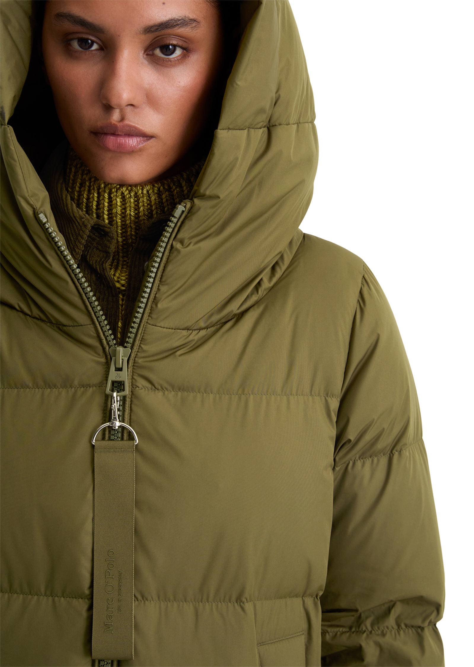 Marc O'Polo Daunenmantel, am Saum mit seitlichen Zipper-Schlitzen