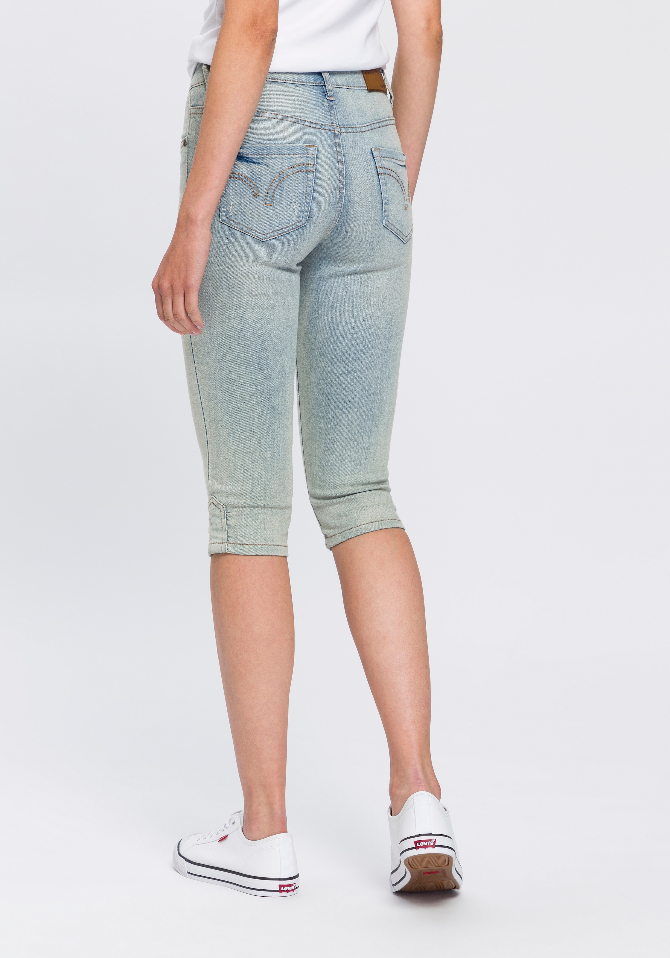 Arizona Caprijeans, schmale Passform, mit Destroyed-Effekten, niedrige Leibhöhe