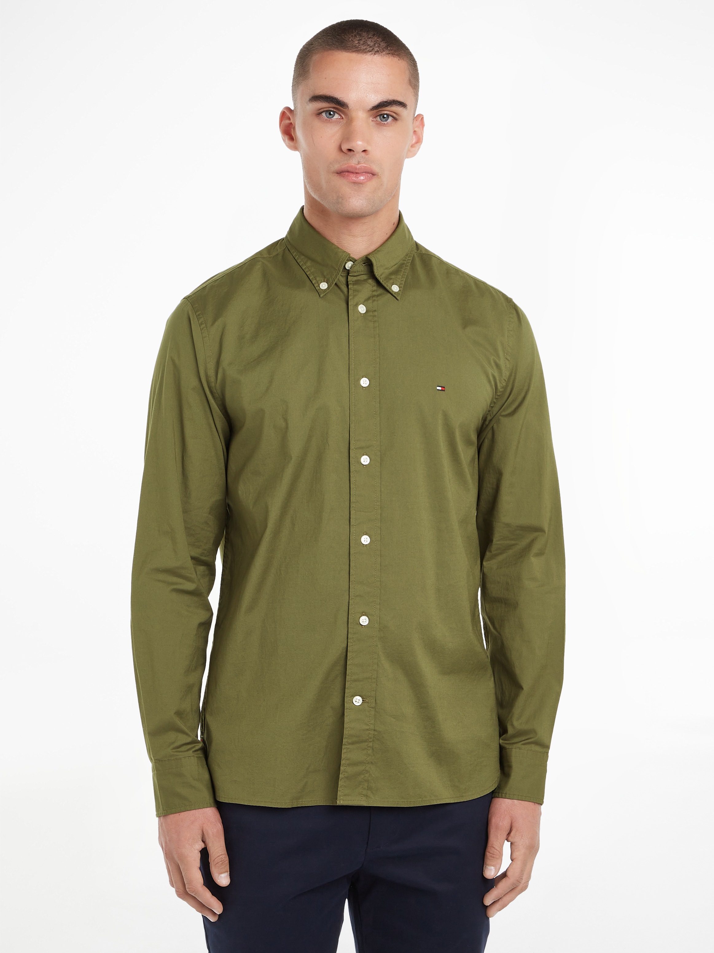 Tommy Hilfiger Langarmhemd »FLEX POPLIN Regular Fit SHIRT« mit Tommy Hilfiger Labelschild innen an der Knopfleiste