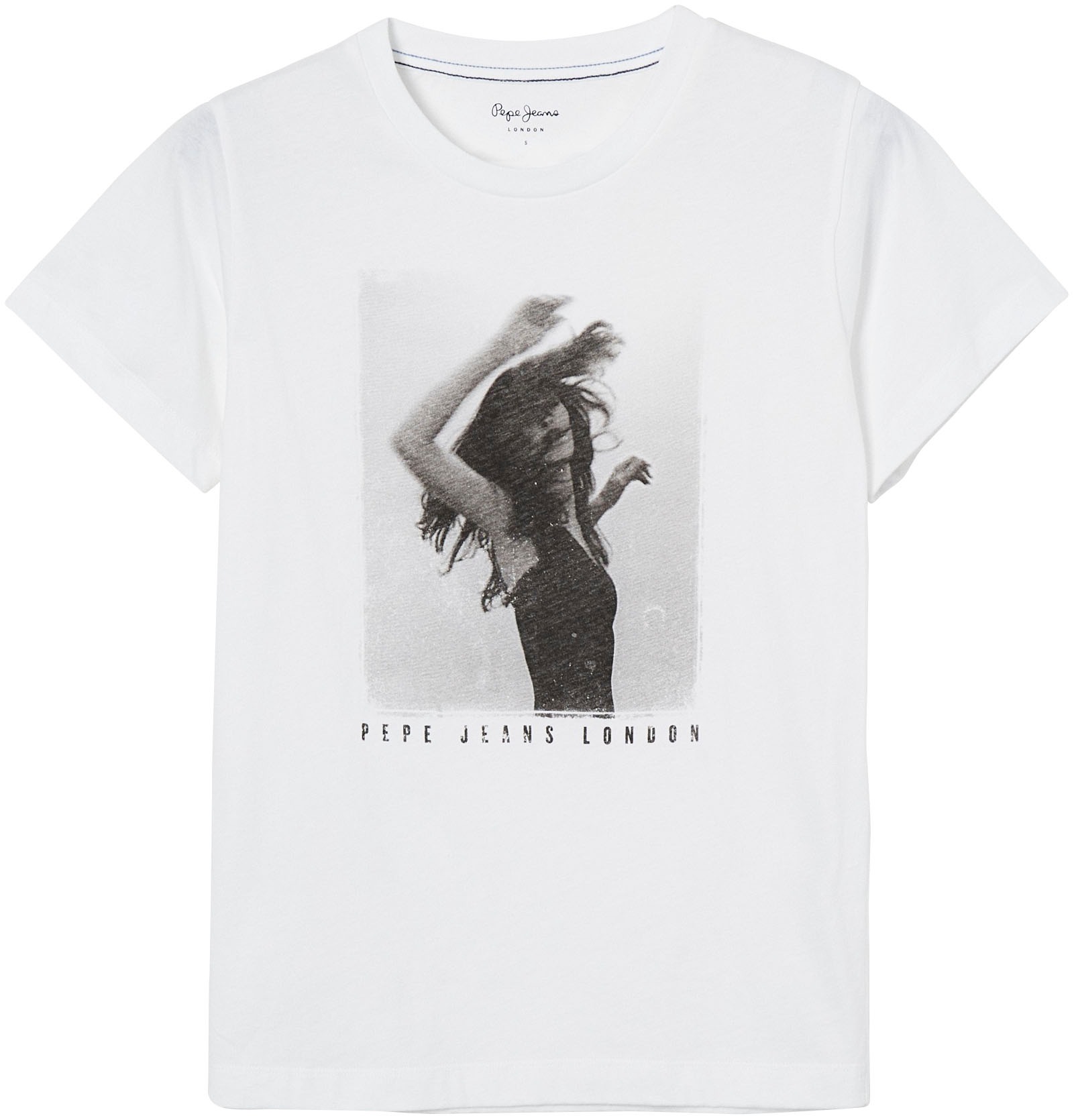 in mit kaufen T-Shirt tollem bei Passform und »SONYA«, online Schweiz figurbetonter markentypischem Jeans Jelmoli-Versand Pepe Frontprint