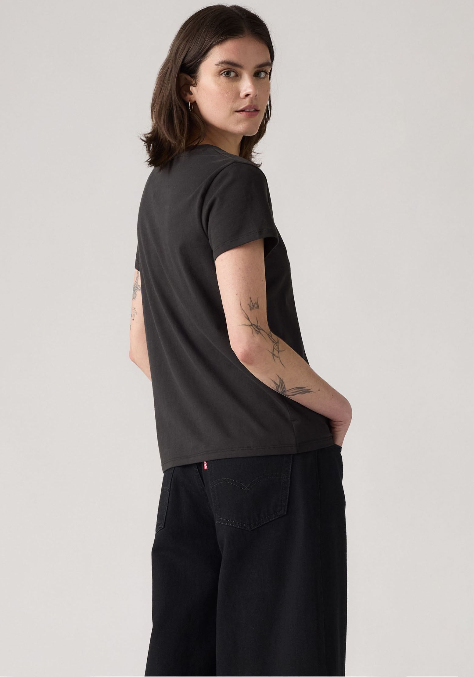 Levi's® T-Shirt »VNECK TEE 2 PACK«, (Packung, 2 tlg.)