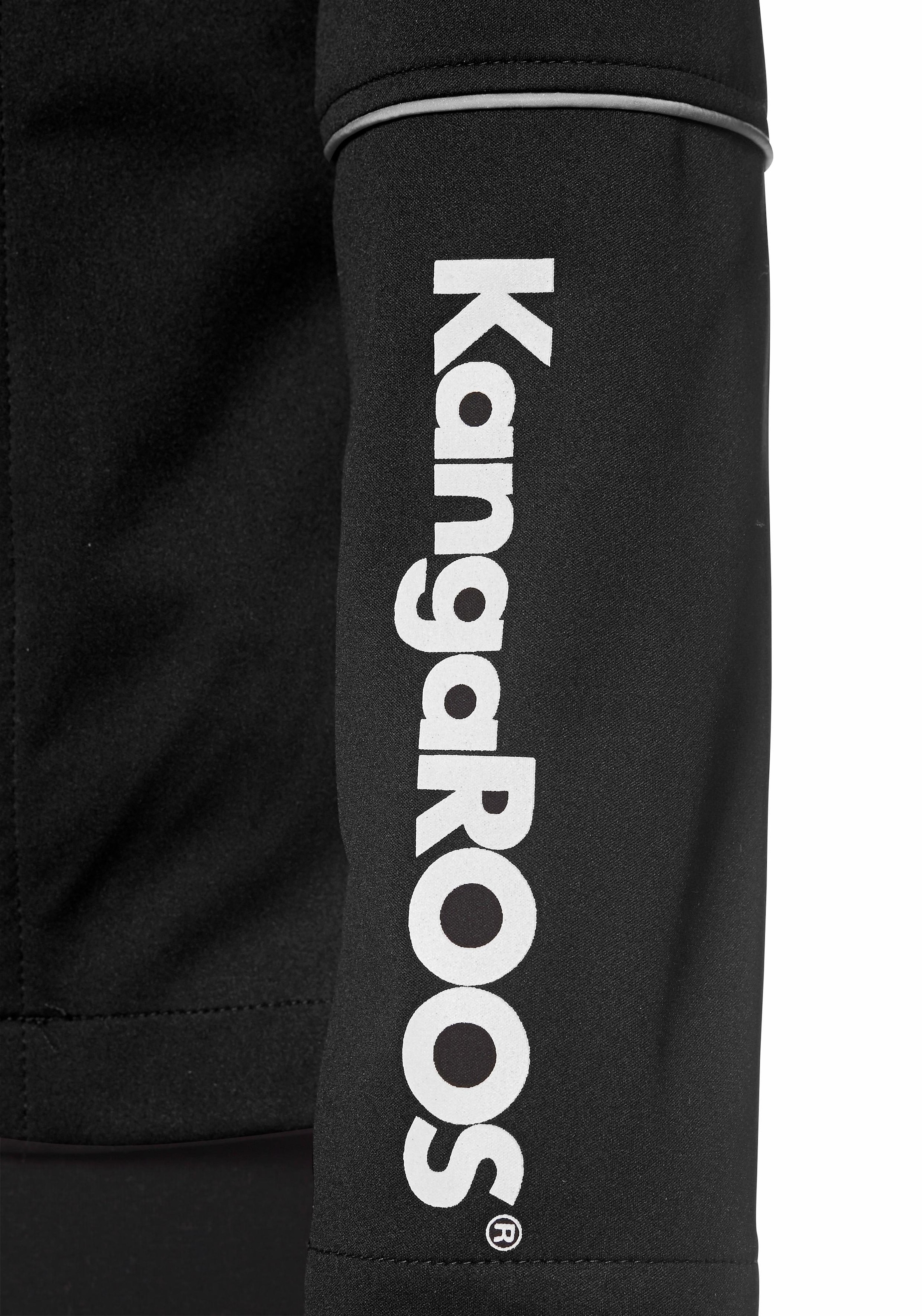 KangaROOS Softshelljacke, mit Kapuze, aus Softshell-Material, figurumschmeichelnder Schnitt