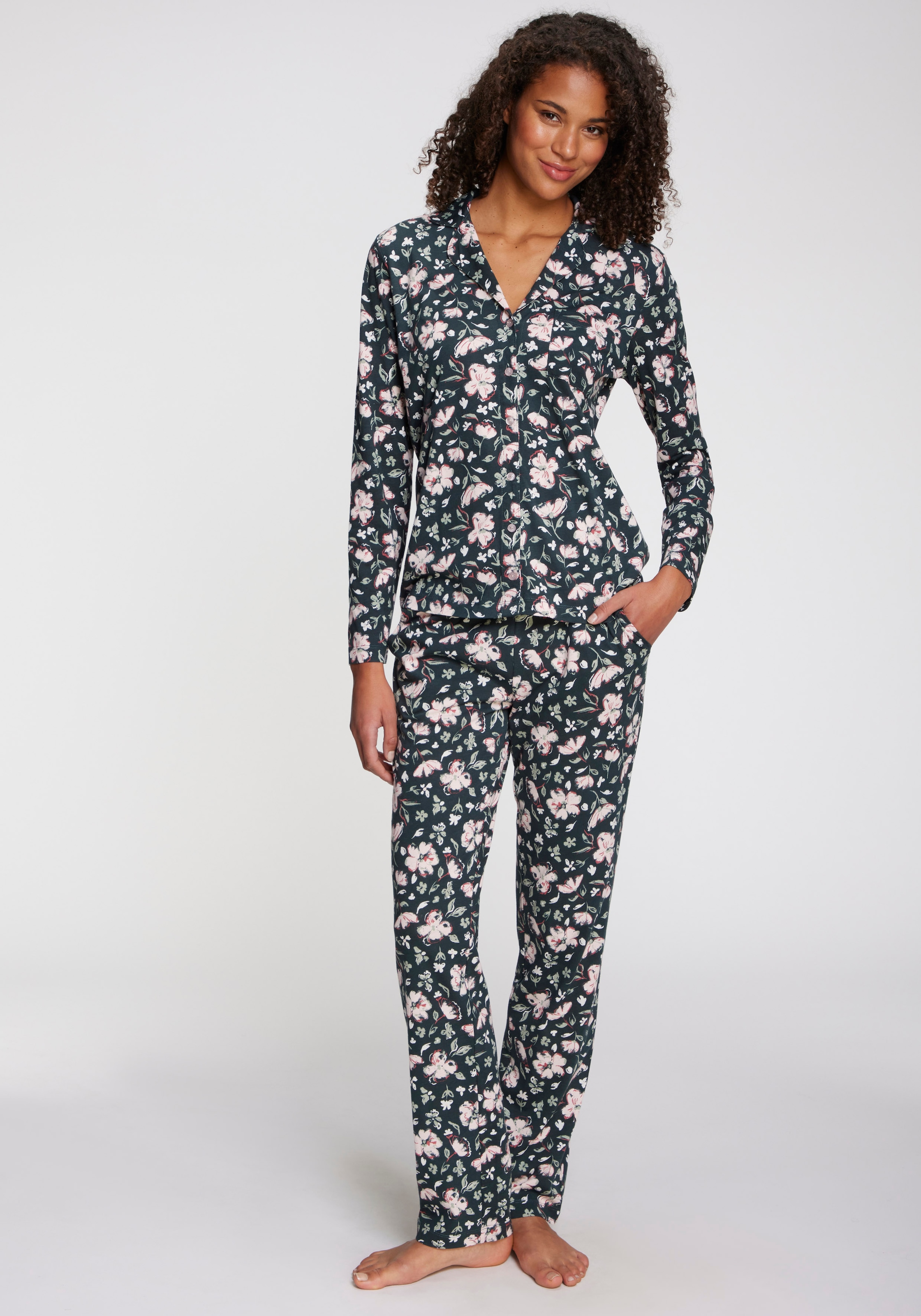 s.Oliver Pyjamaoberteil mit schönem Alloverprint