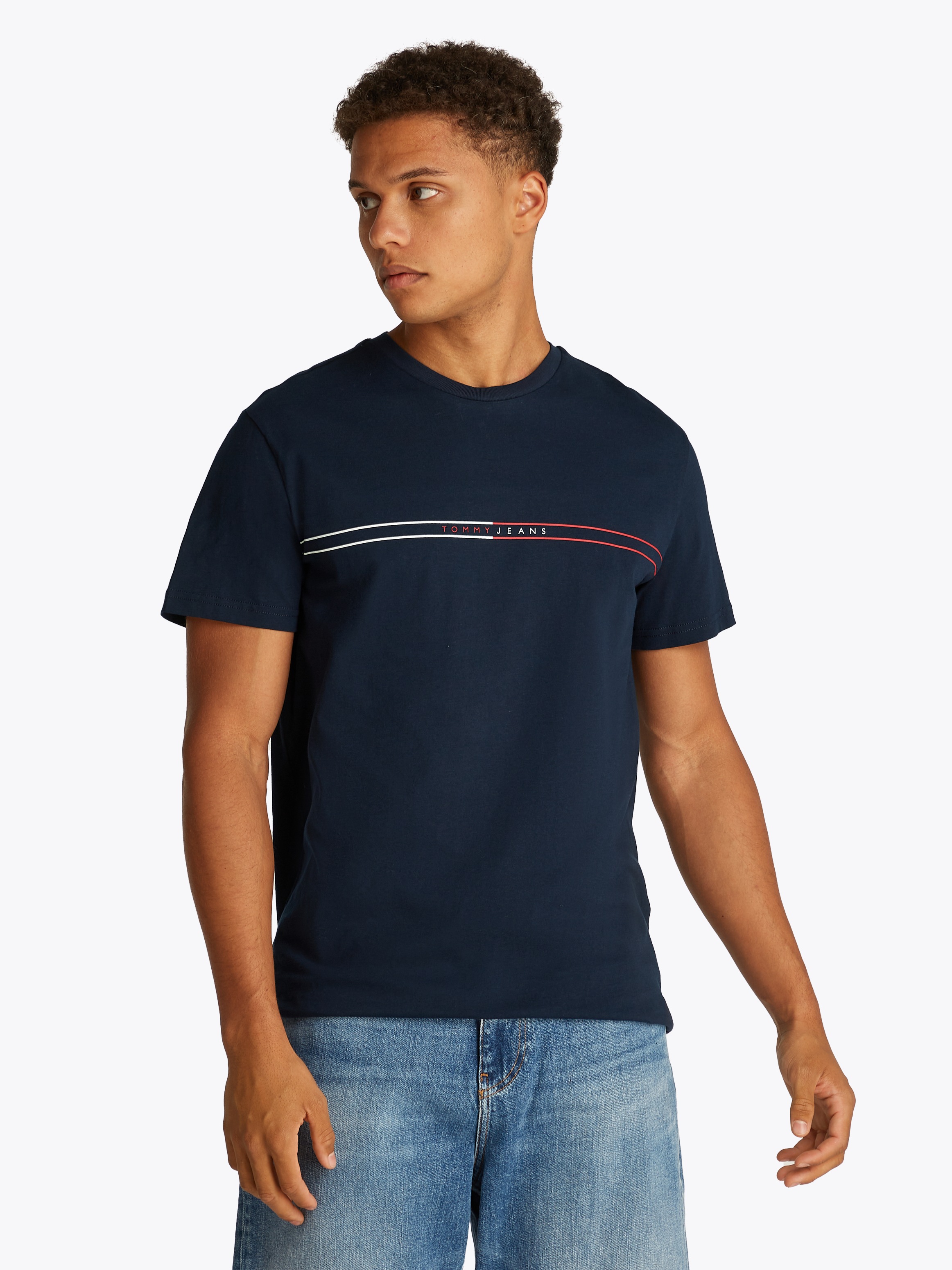 Tommy Jeans Kurzarmshirt »TJM SLIM ENTRY GRAPHIC TEE EXT« Mit Rundhalsausschnitt